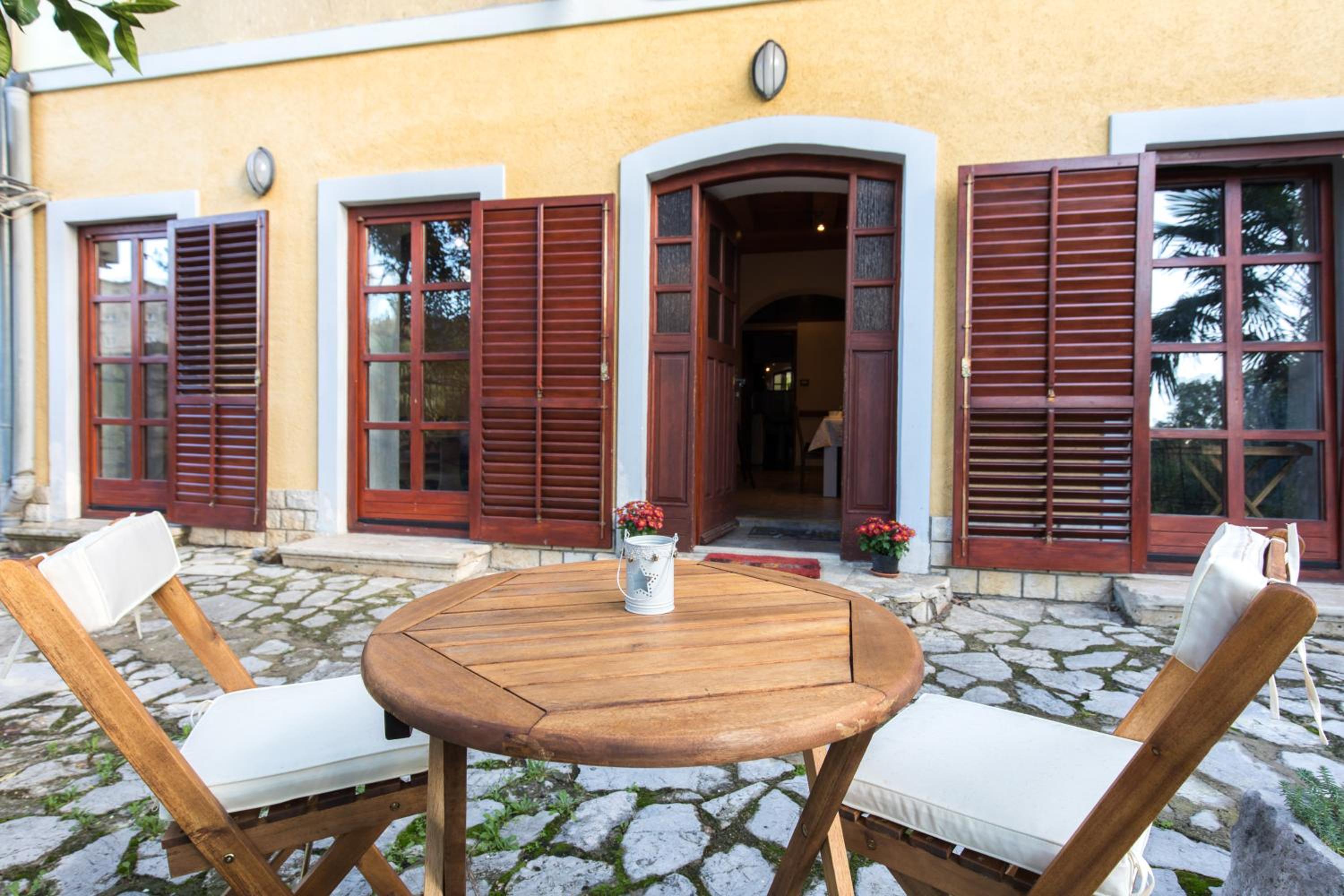 Hotel Zelena oaza u centru grada - Image 1