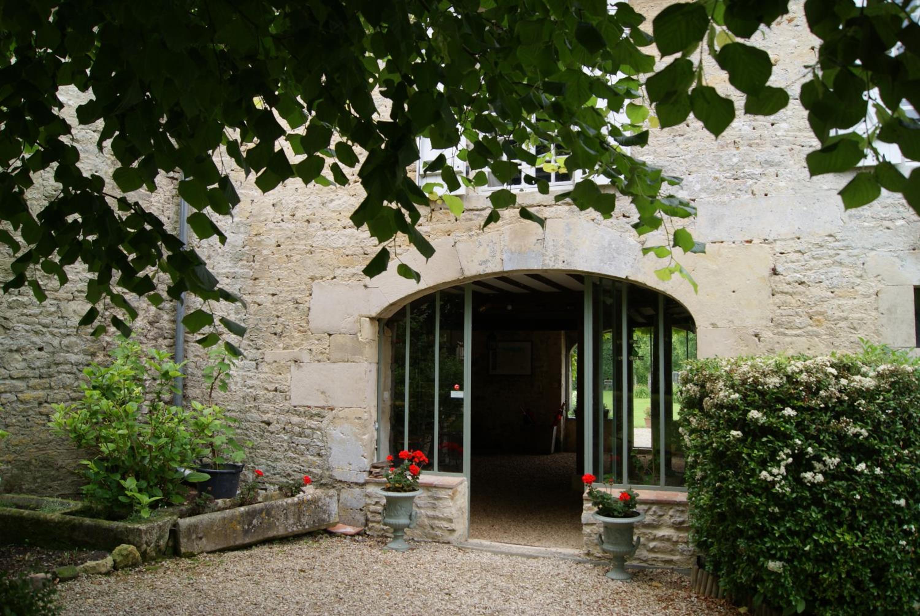 Manoir de la Pataudière B&B