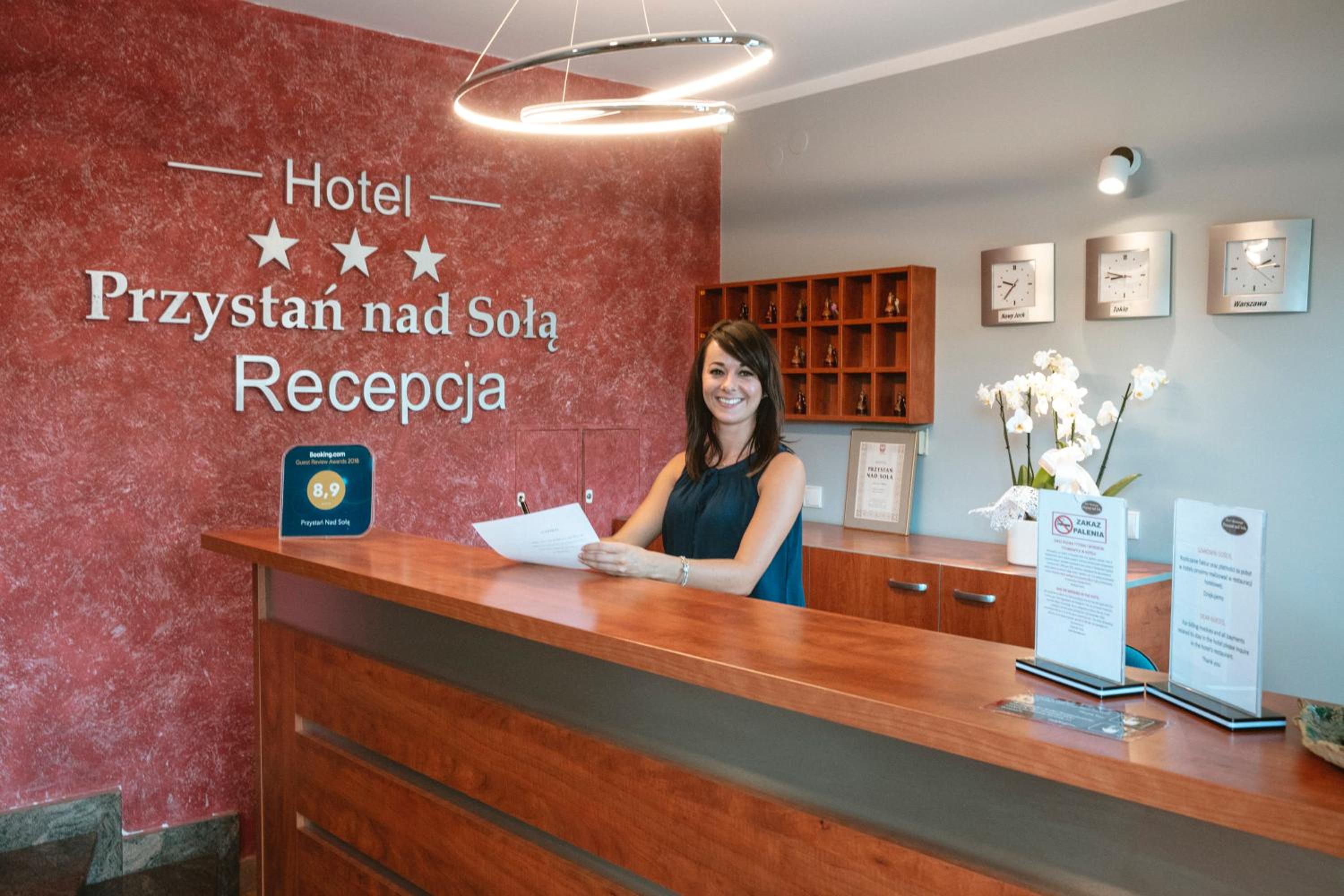 Lobby & Reception