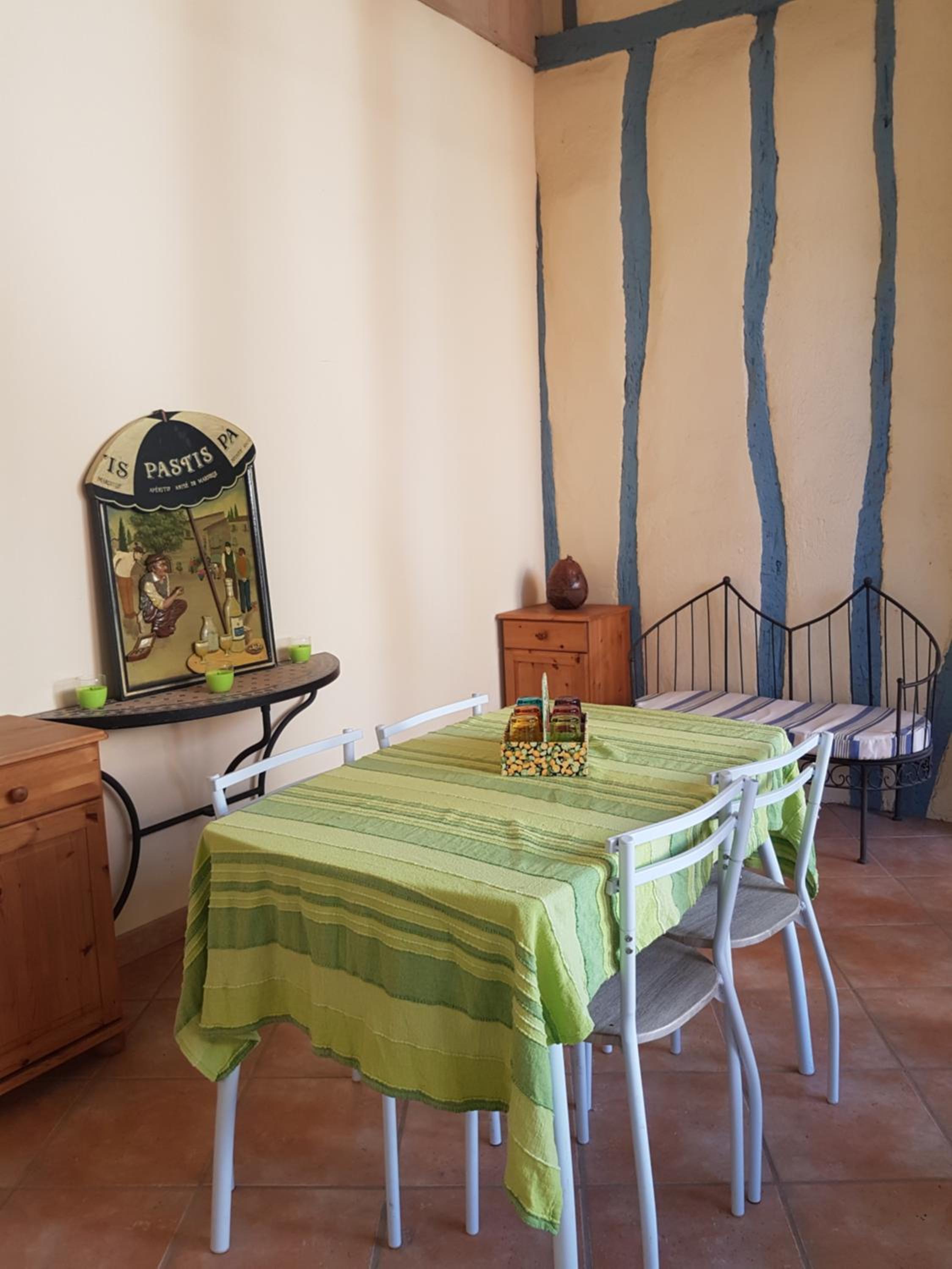 le patio de l'oustal