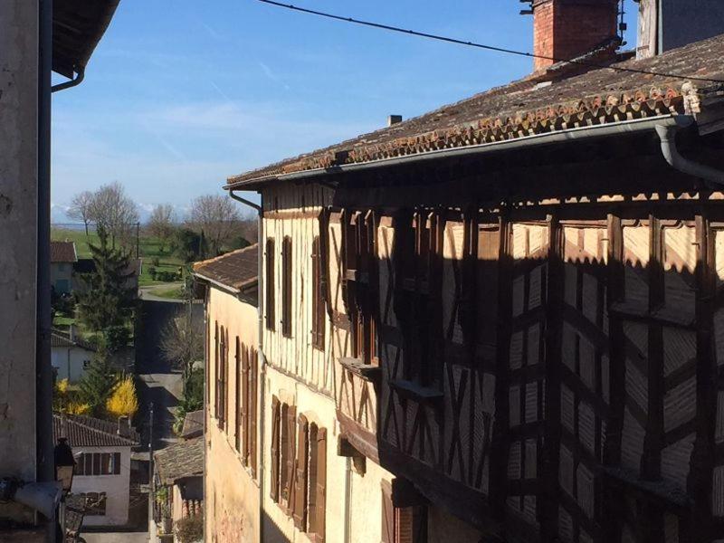 le patio de l'oustal