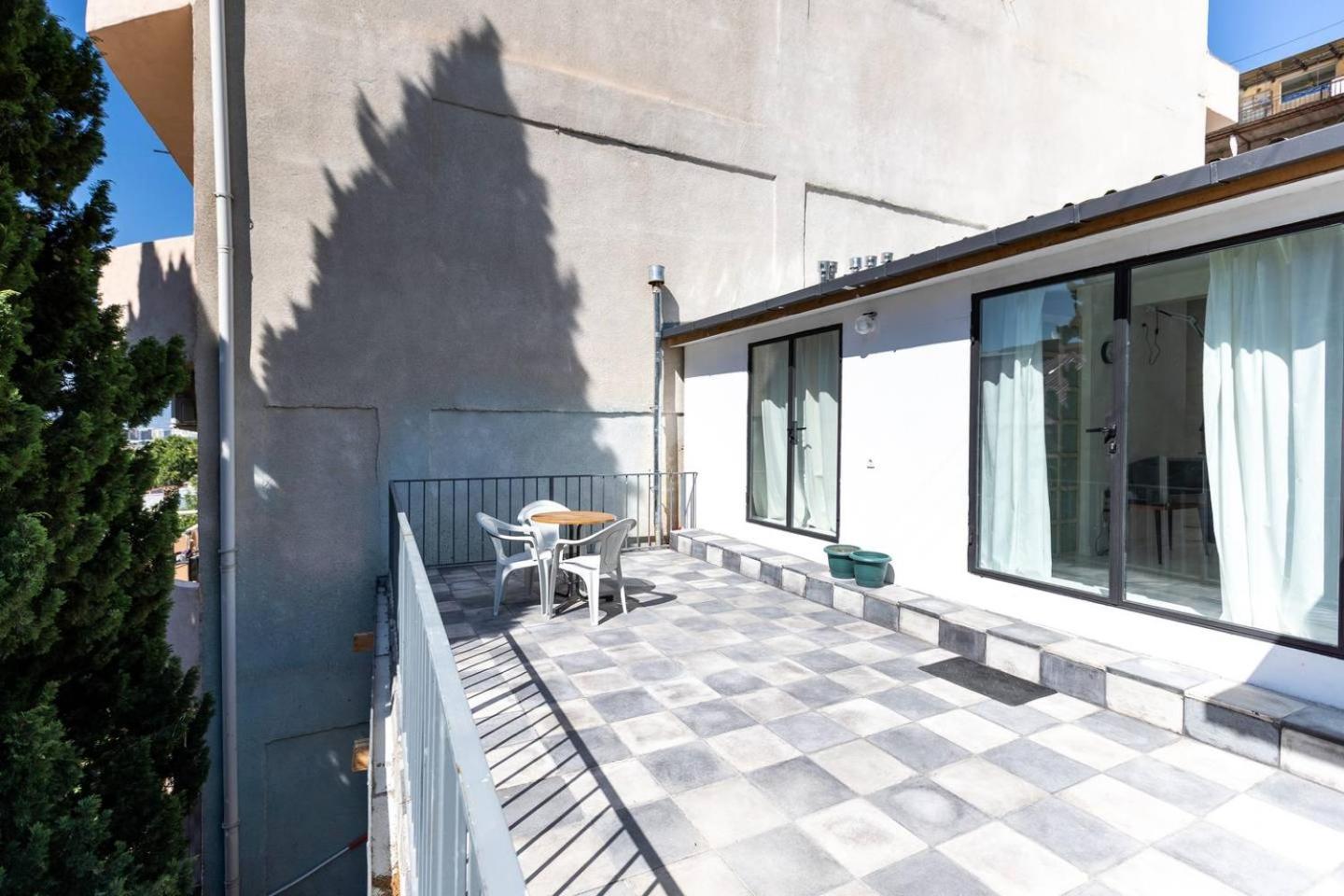 Wehost Apartment With Huge Terrace