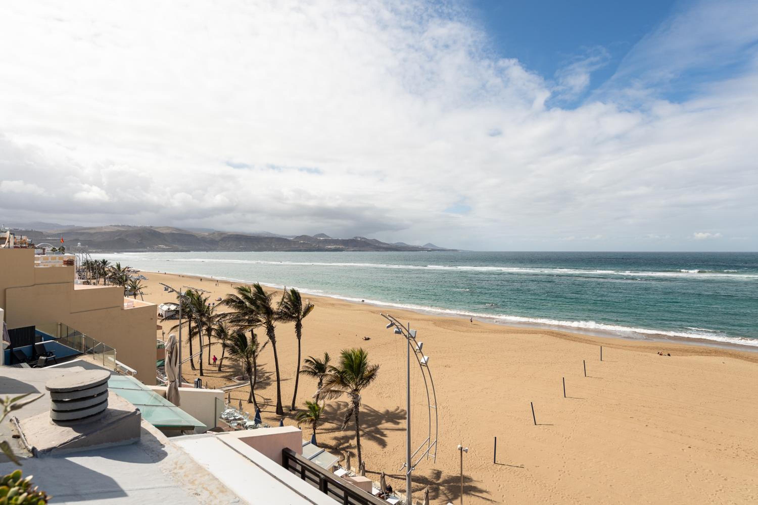 Beachfront Home Las Canteras 4 - Sea Views Terrace view 4