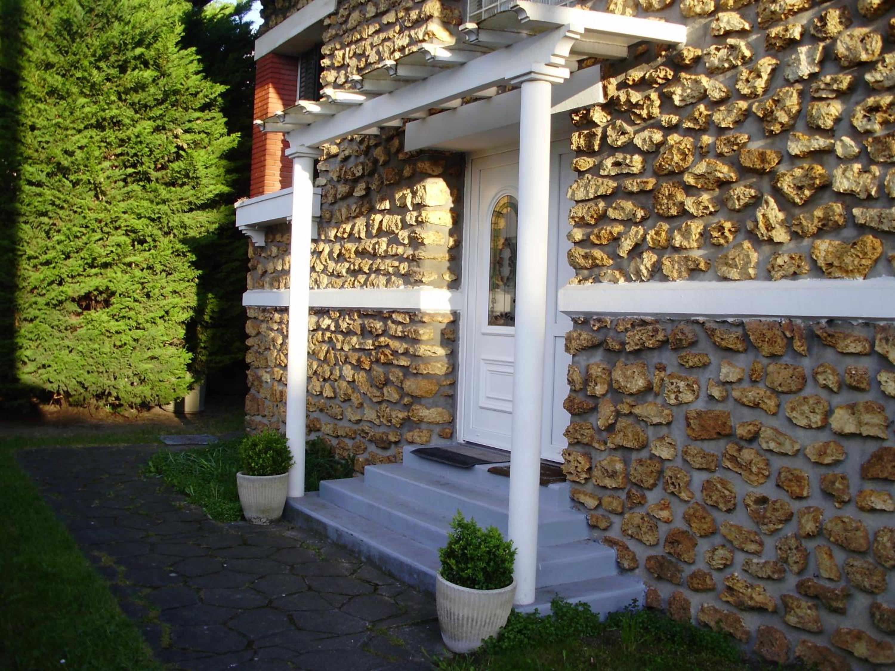 Photo 48