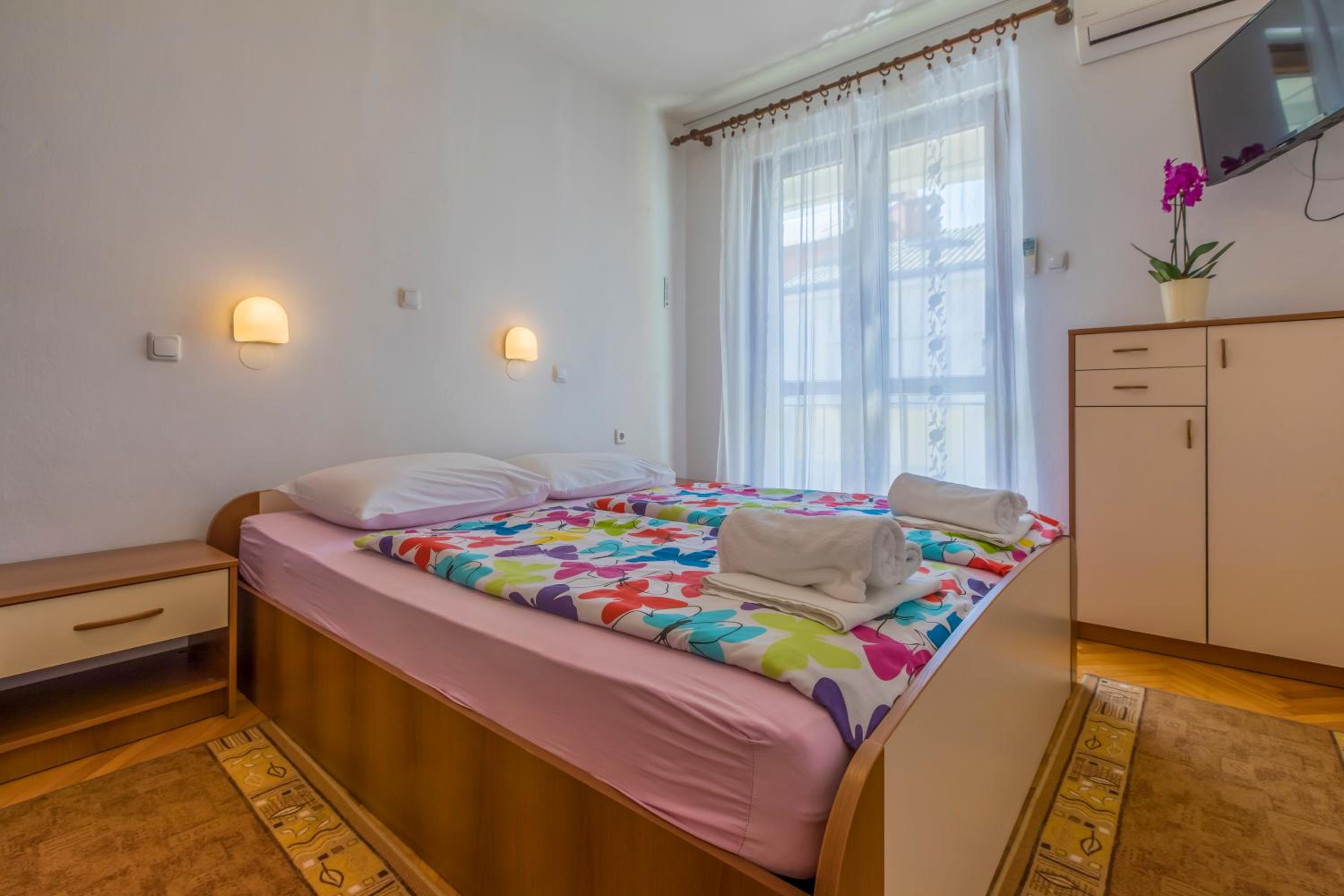 APARTMENT KATNIĆ 1-2-3