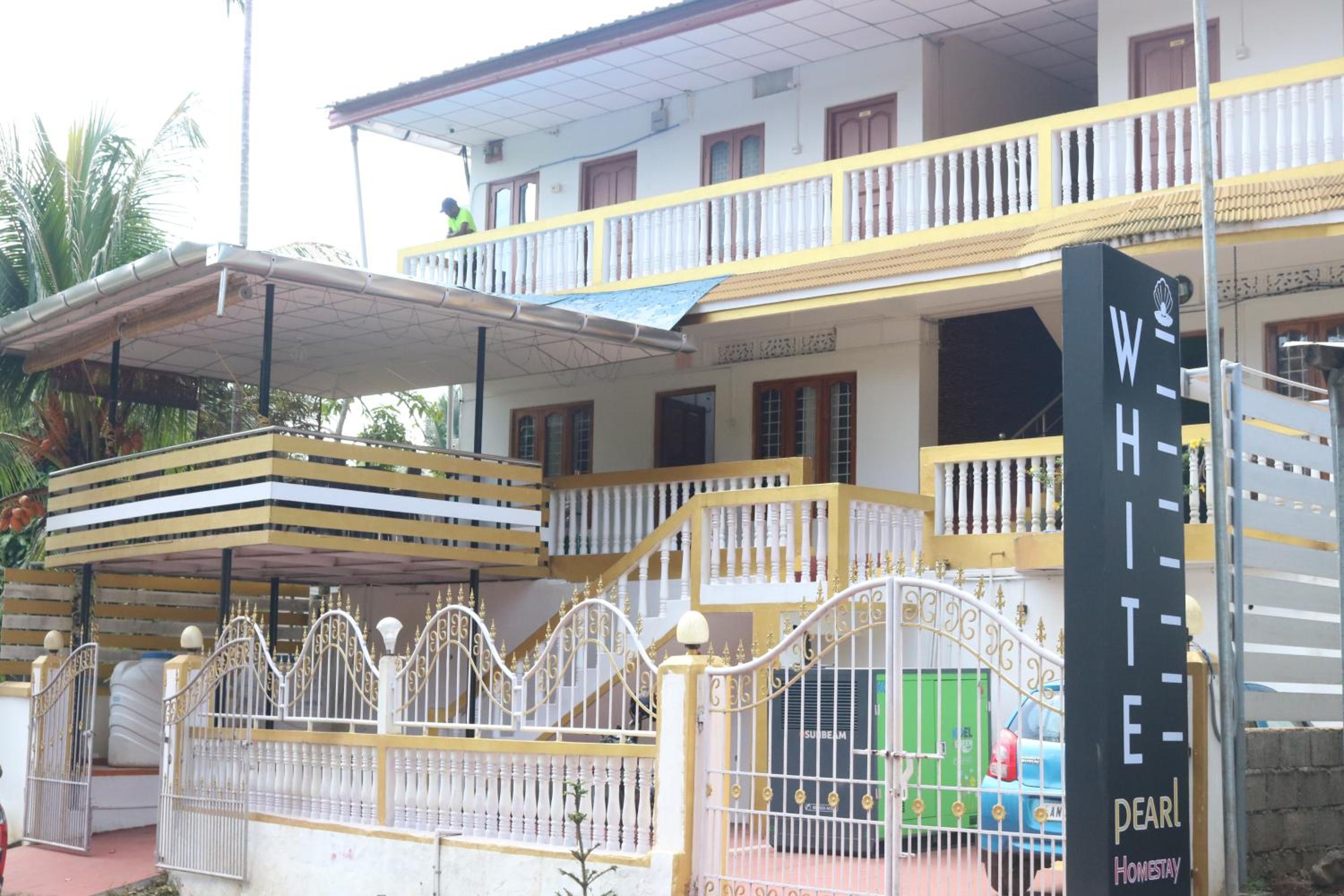 White Pearl Homestay