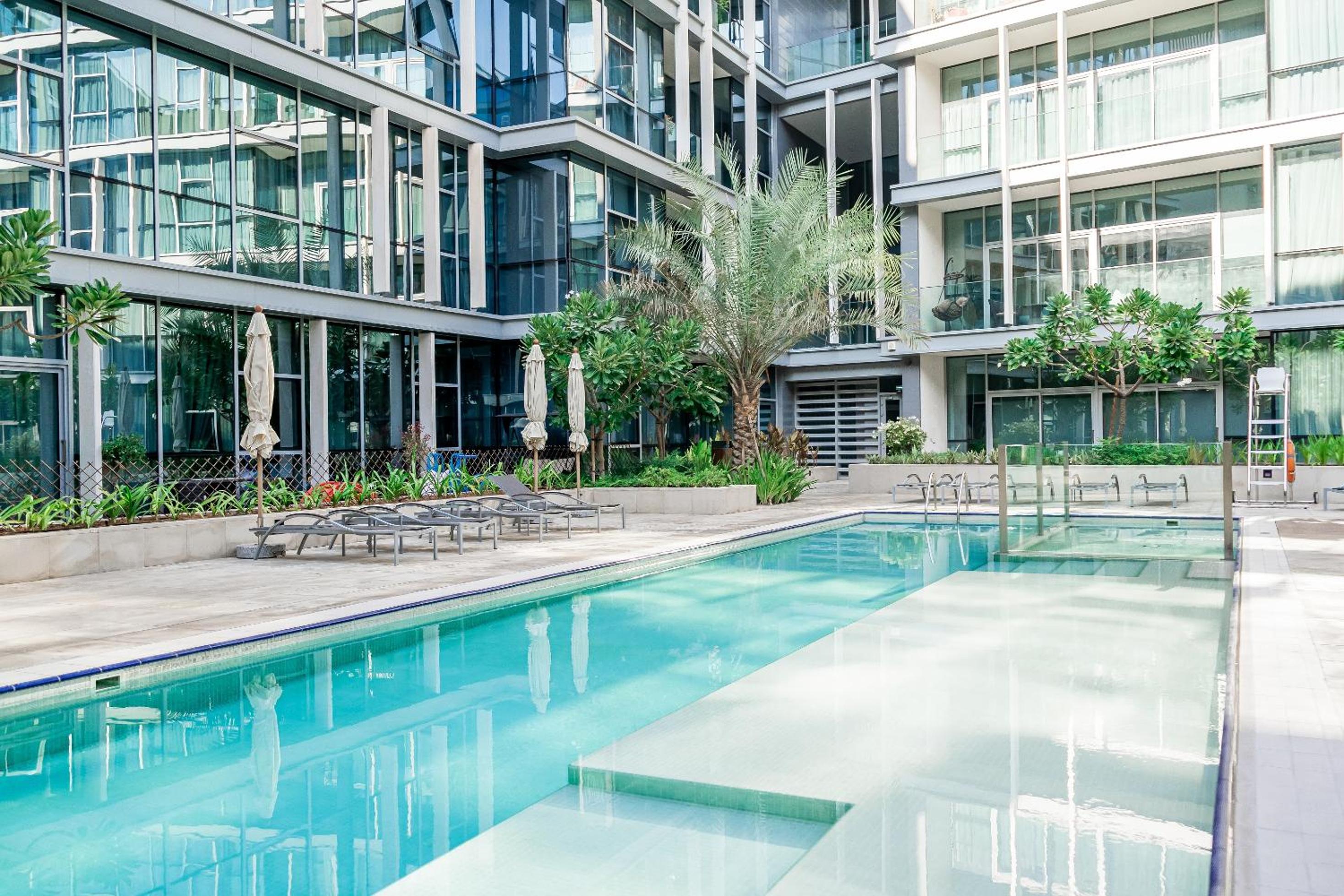 HiGuests - Stunning Family Size Apt with Panoramic Views
