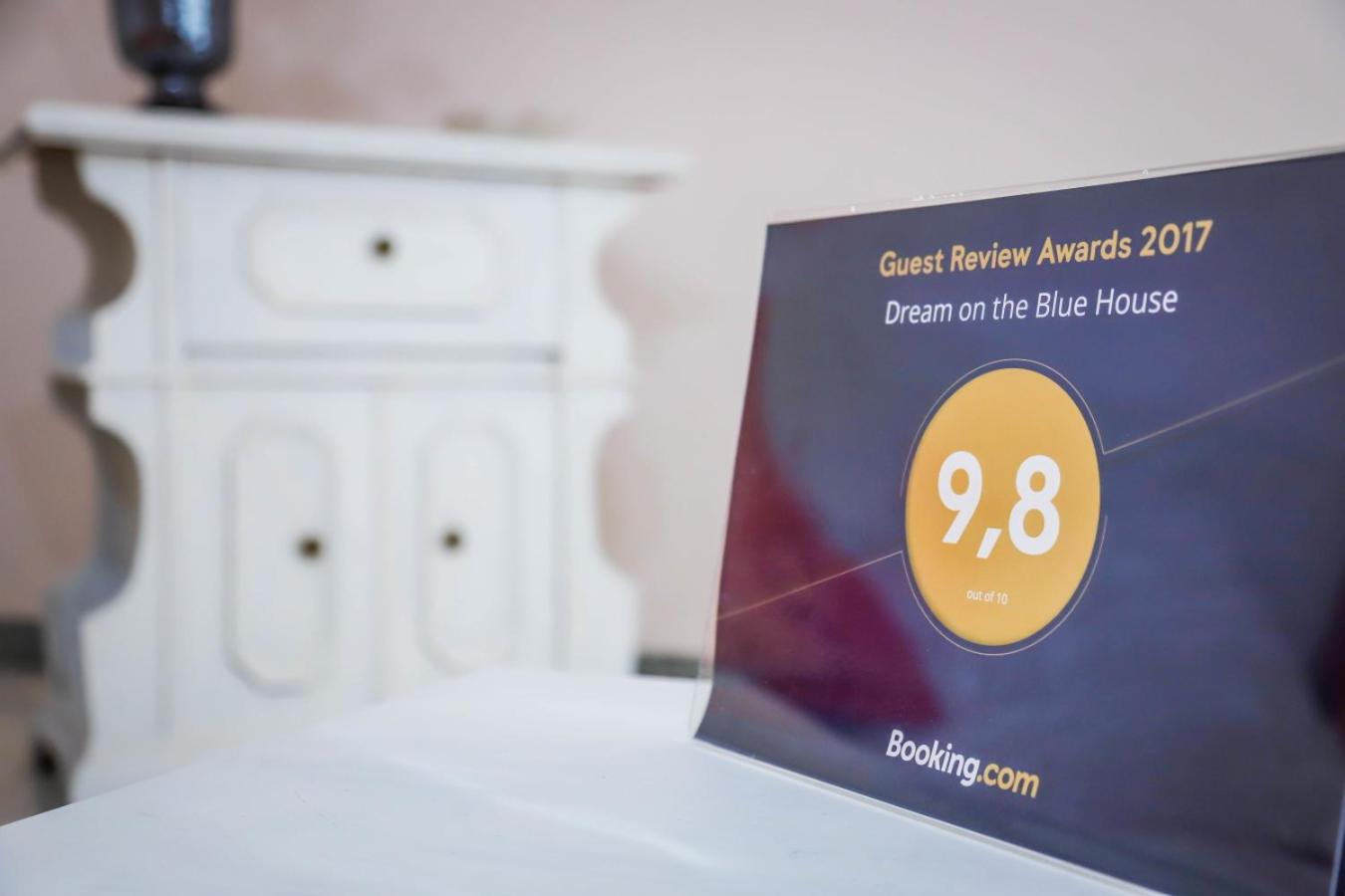 Dream on the Blue House