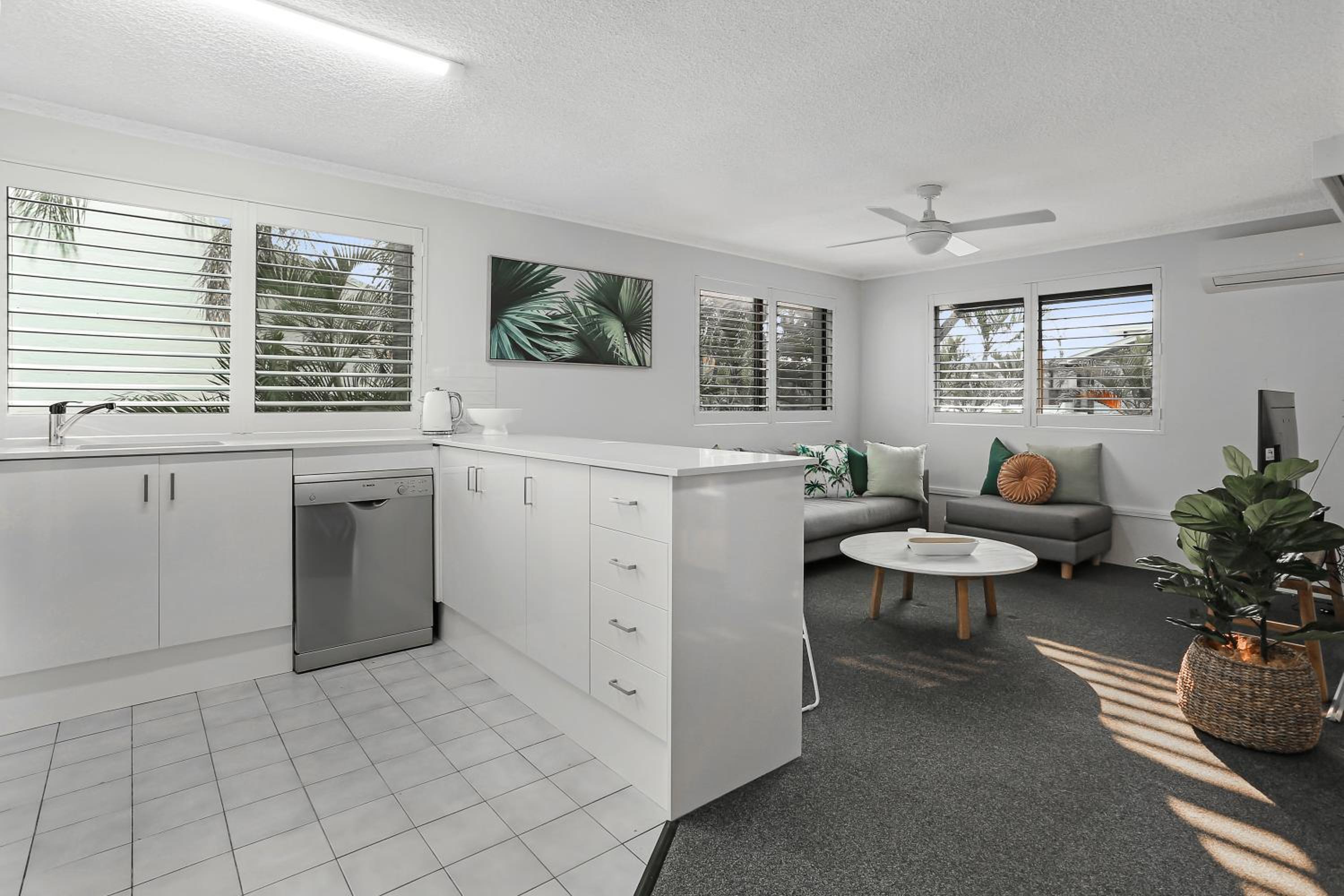 Riverside location, Noosa Sound