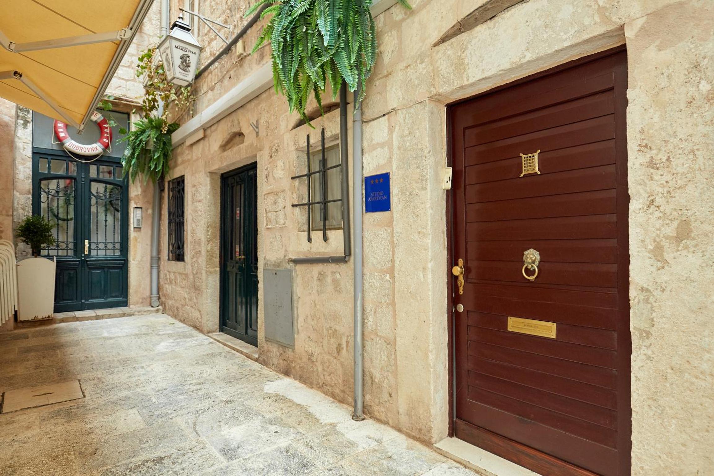 Hidden Gem Old Town