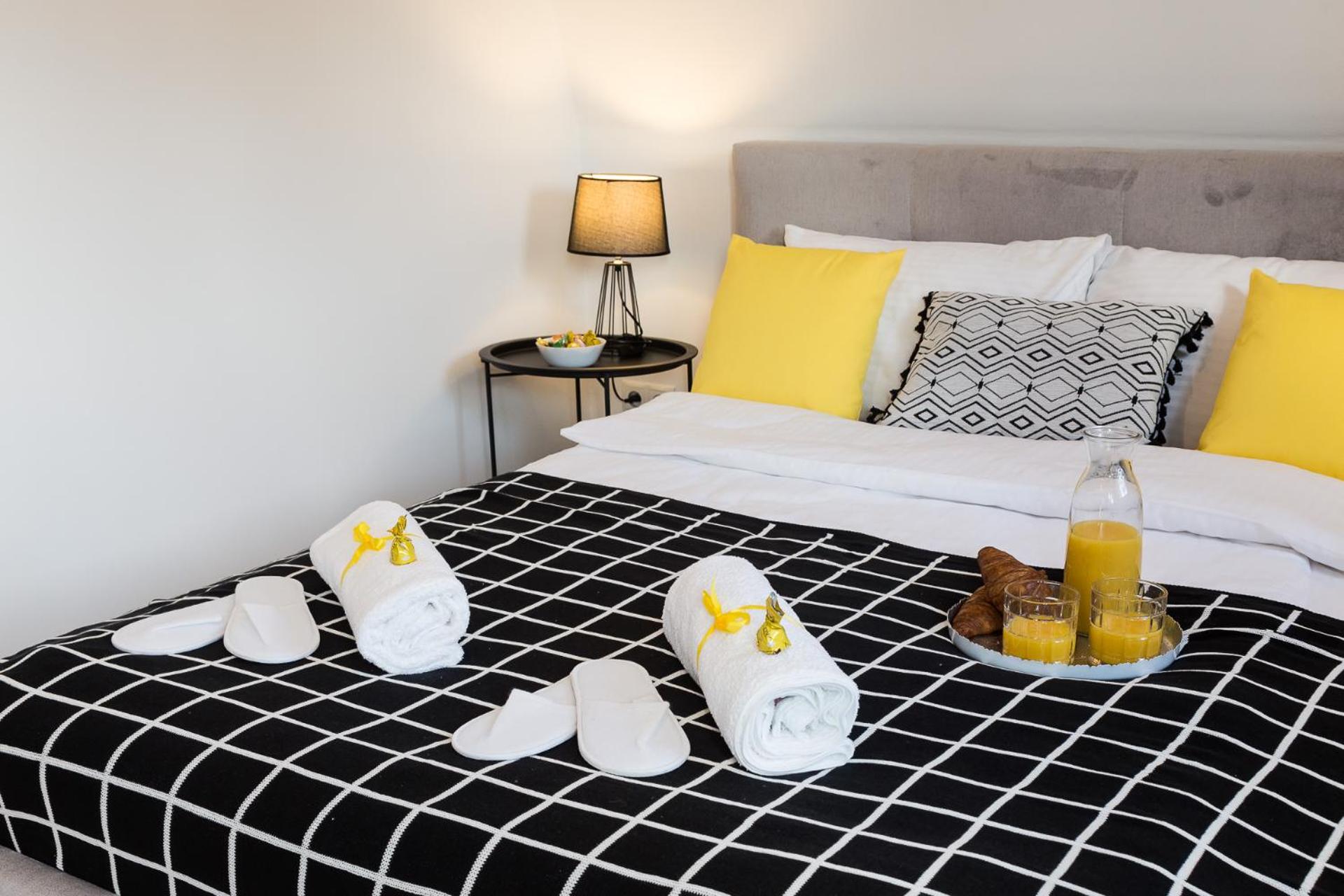 Apartament BIANCO NERO pod Jasną Górą, bezpłatny parking, teren ogrodzony.