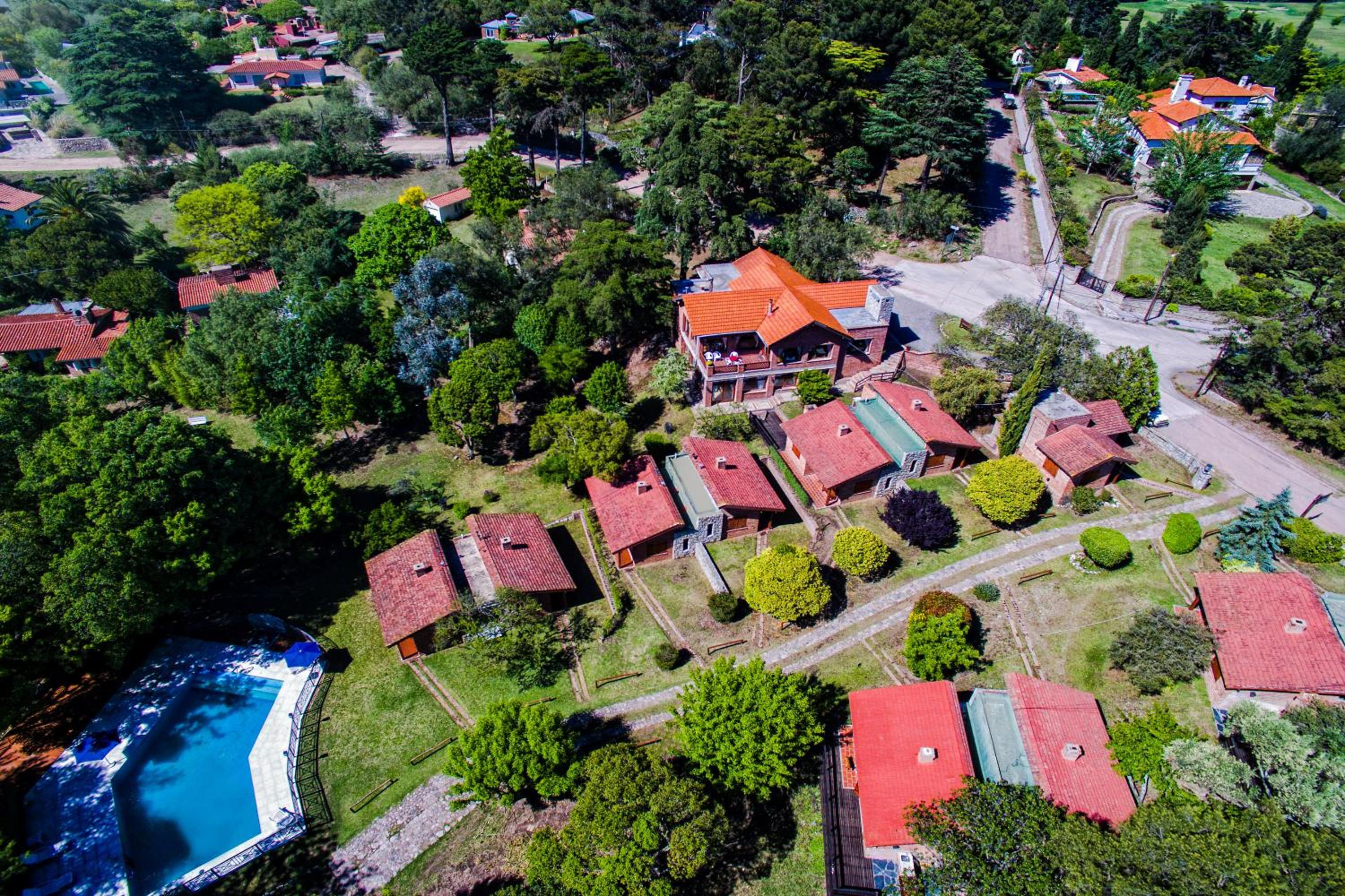 Hotel Cabañas del Golf - Image 1