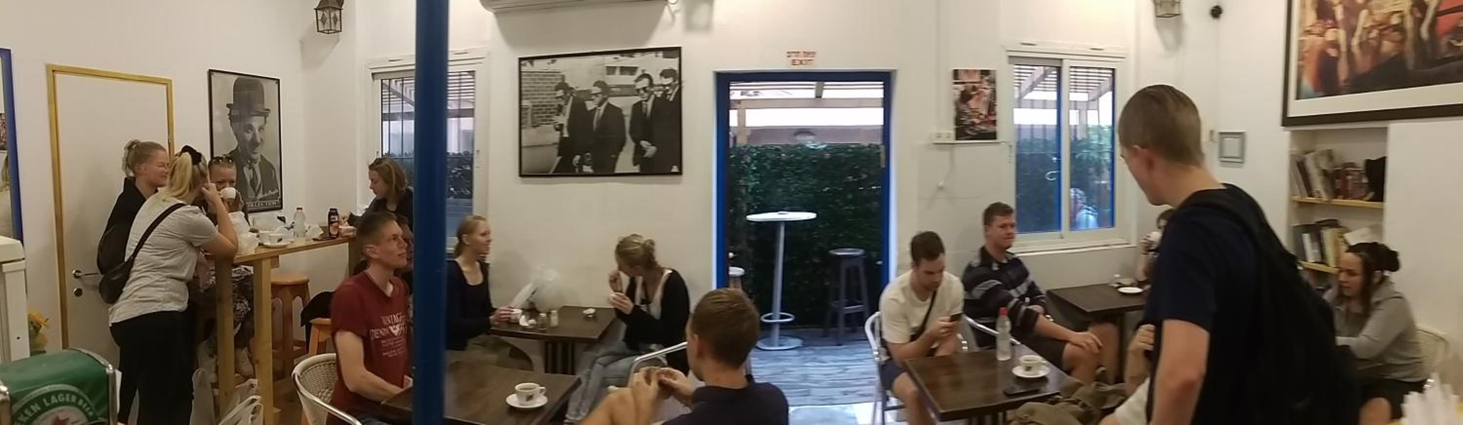 Momo's Hostel