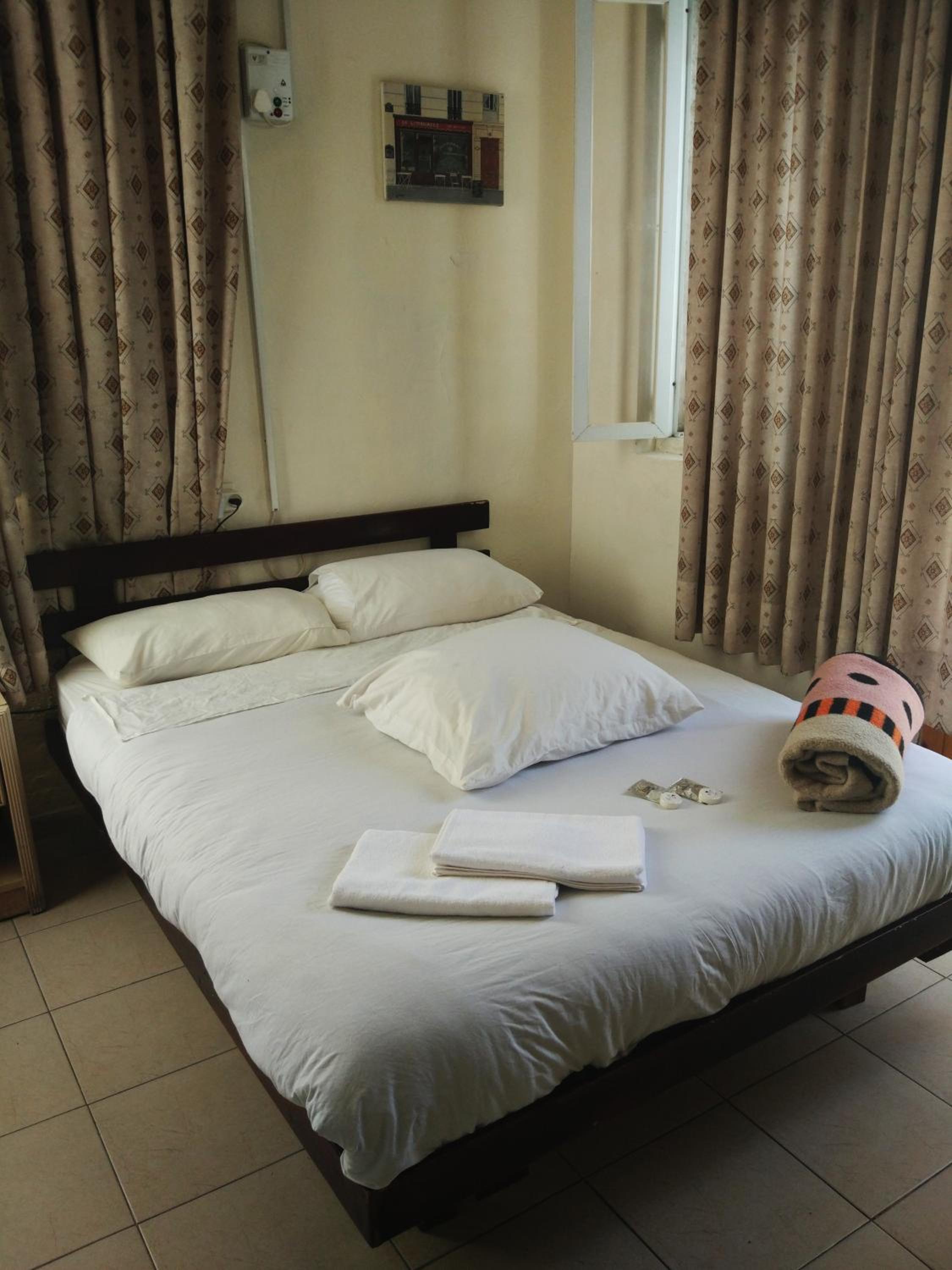 Momo's Hostel
