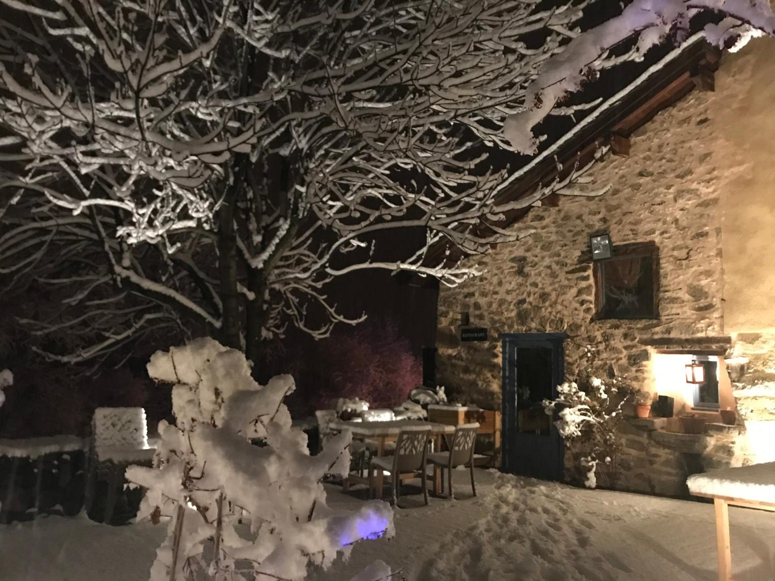 restaurant