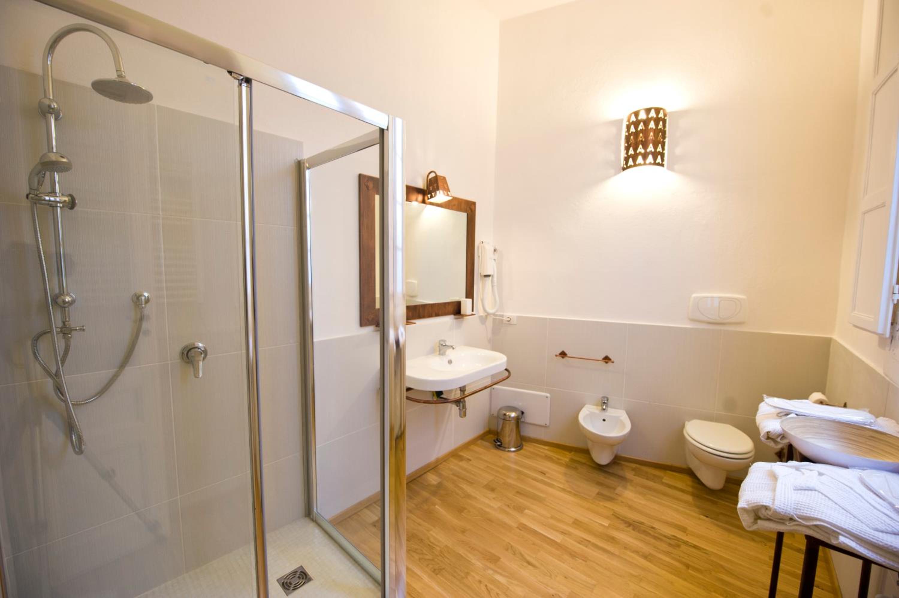 Castelletto Suites