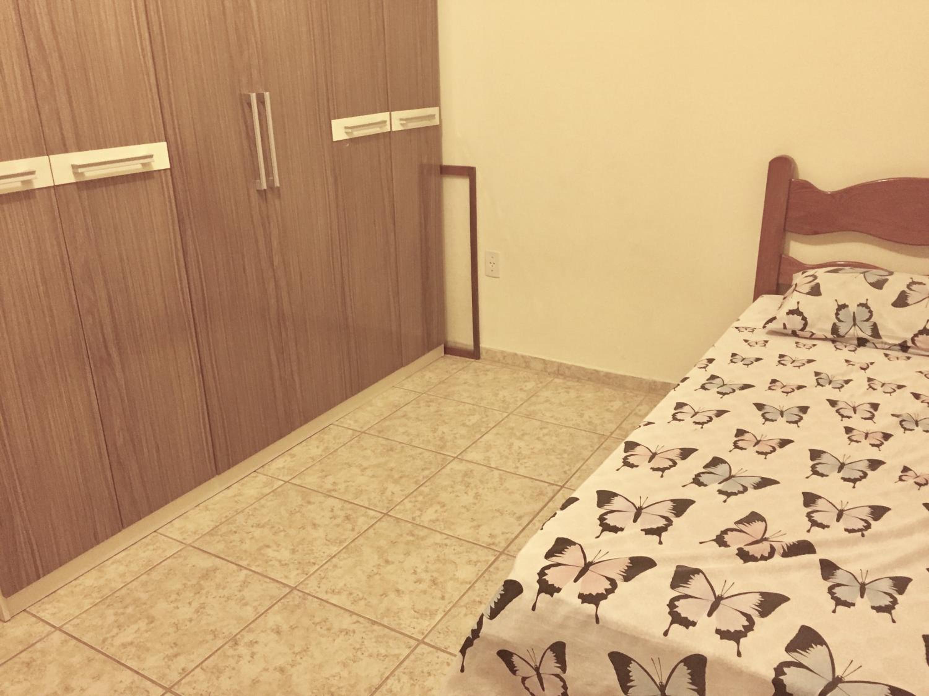Apartamento amplo 300m da praia
