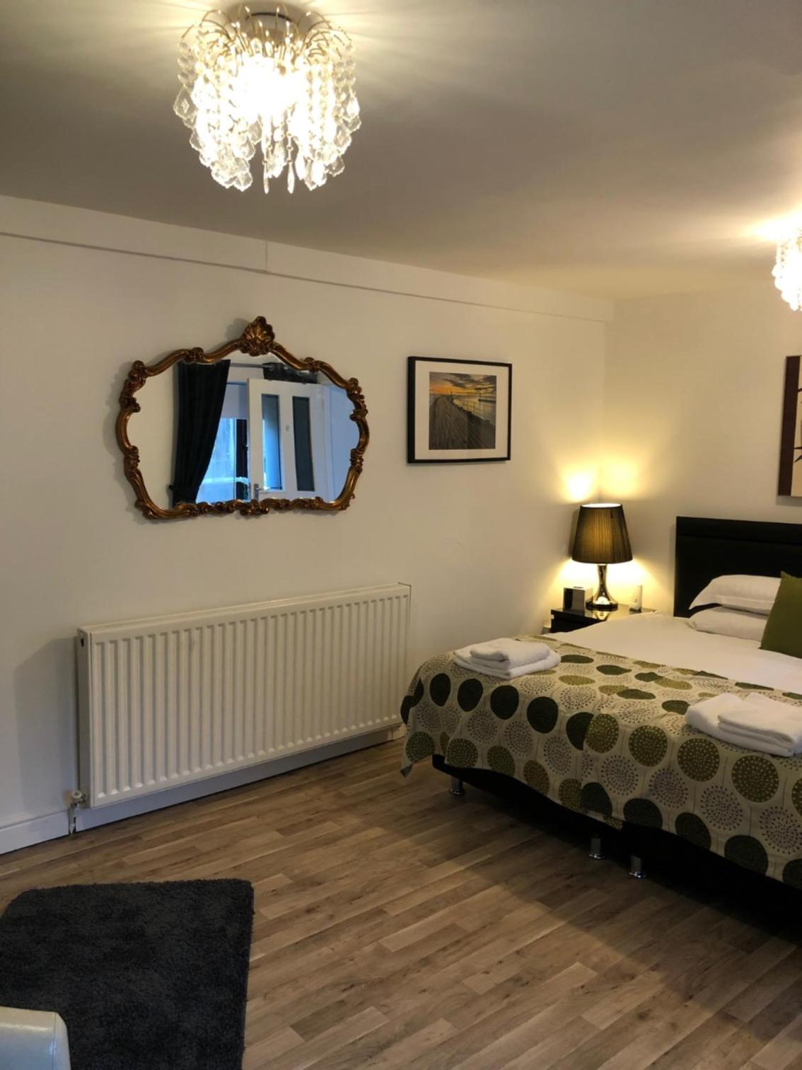 Hartlepool Vacations - Trinity Guest House - Property Image 18