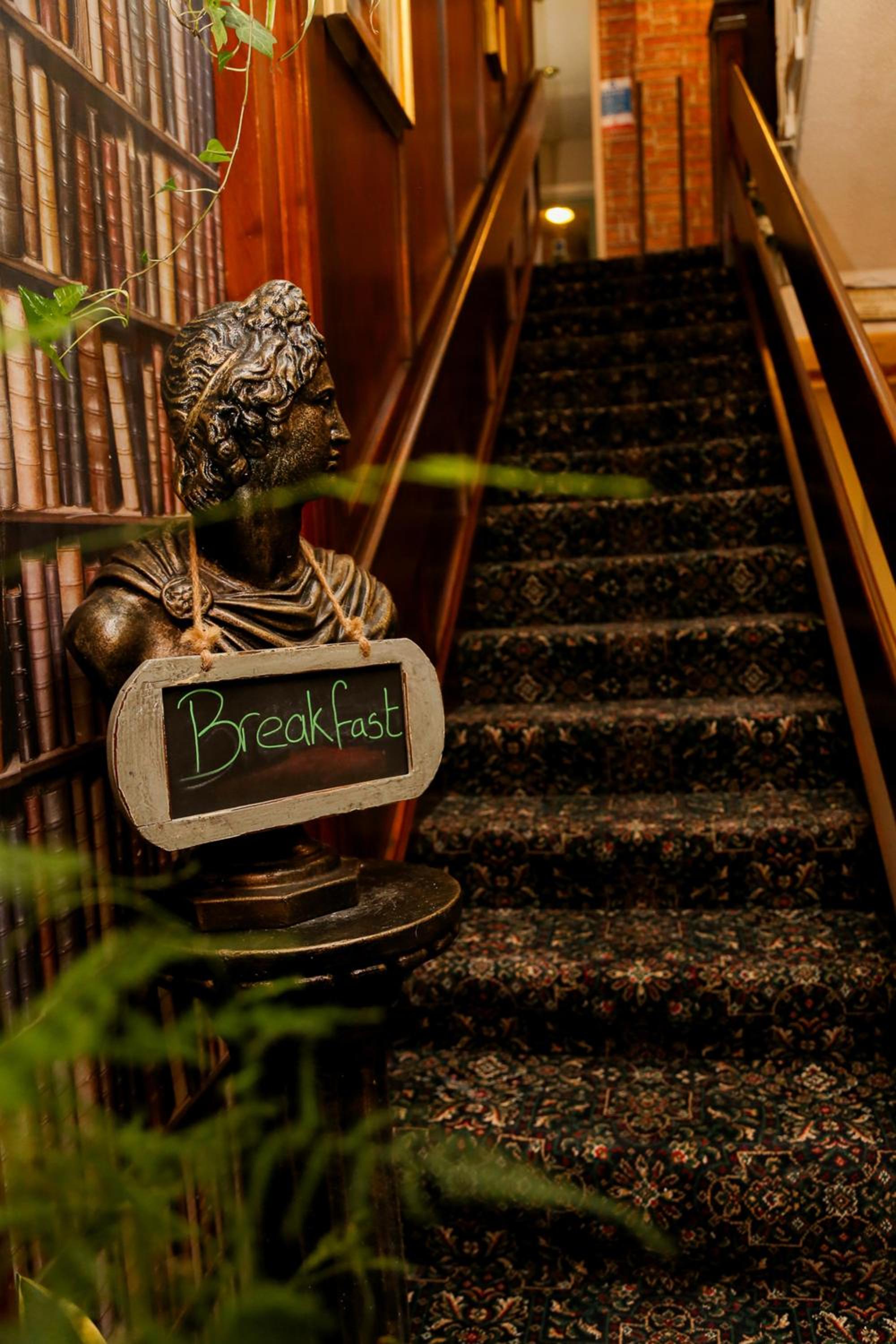 Avarest House Bed and Breakfast