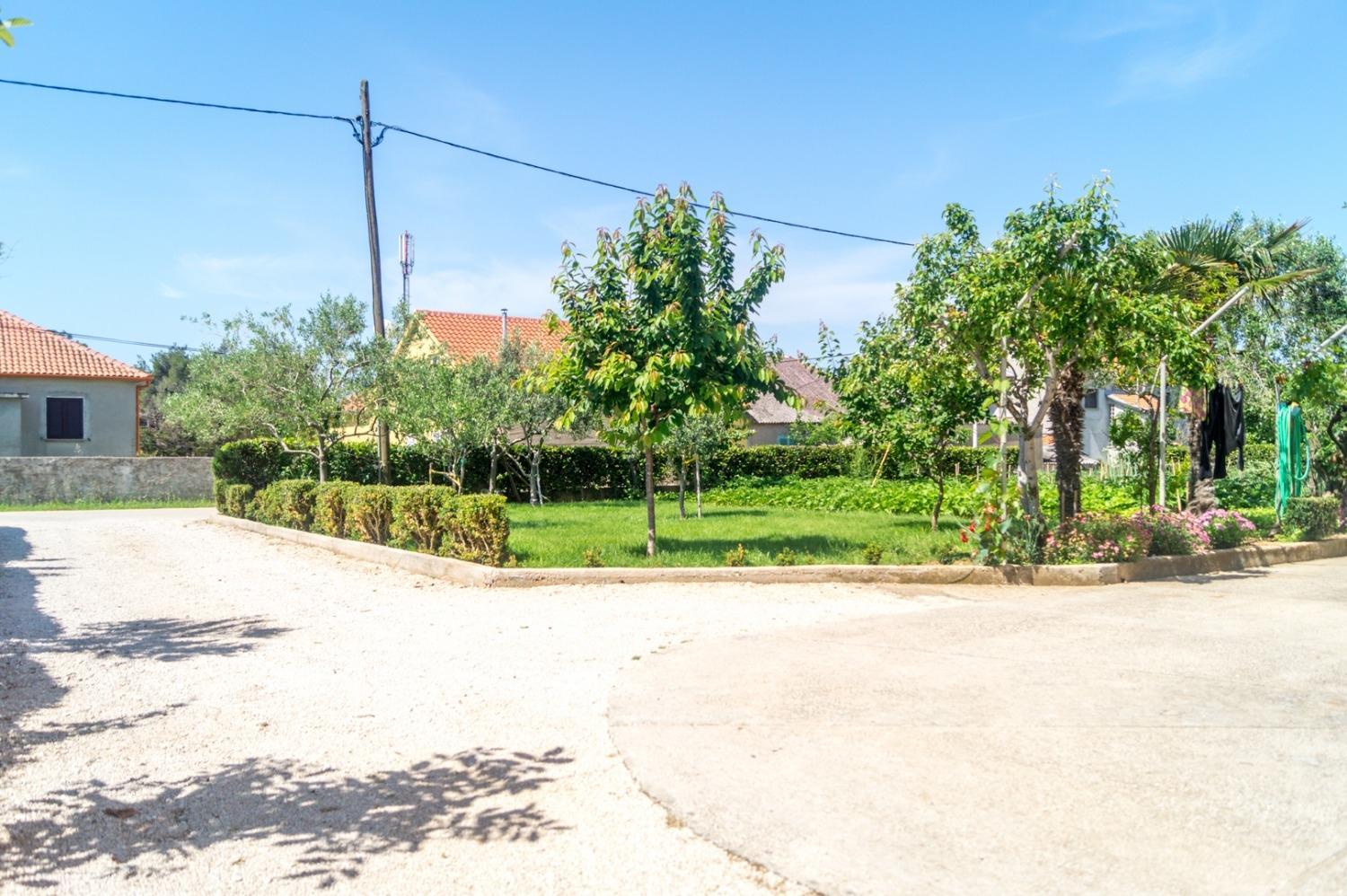 Apartments Mediterraneo - with own parking space view 5