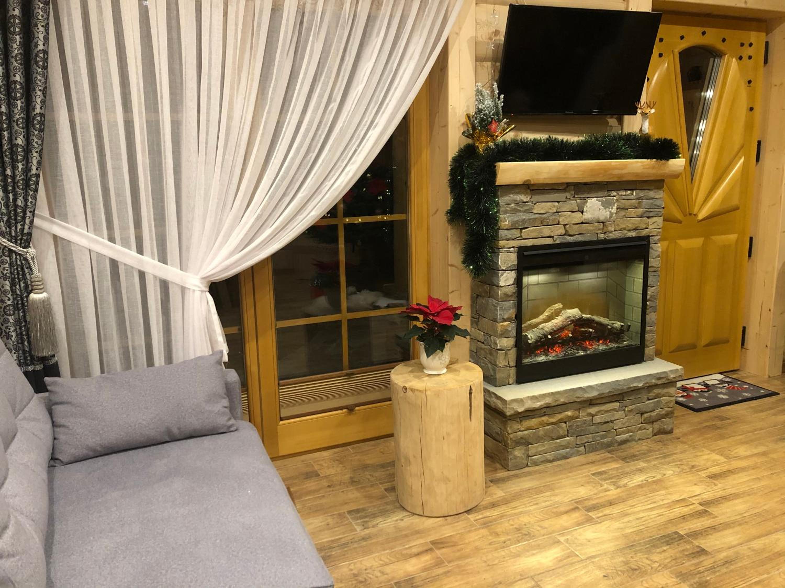 Photo 18