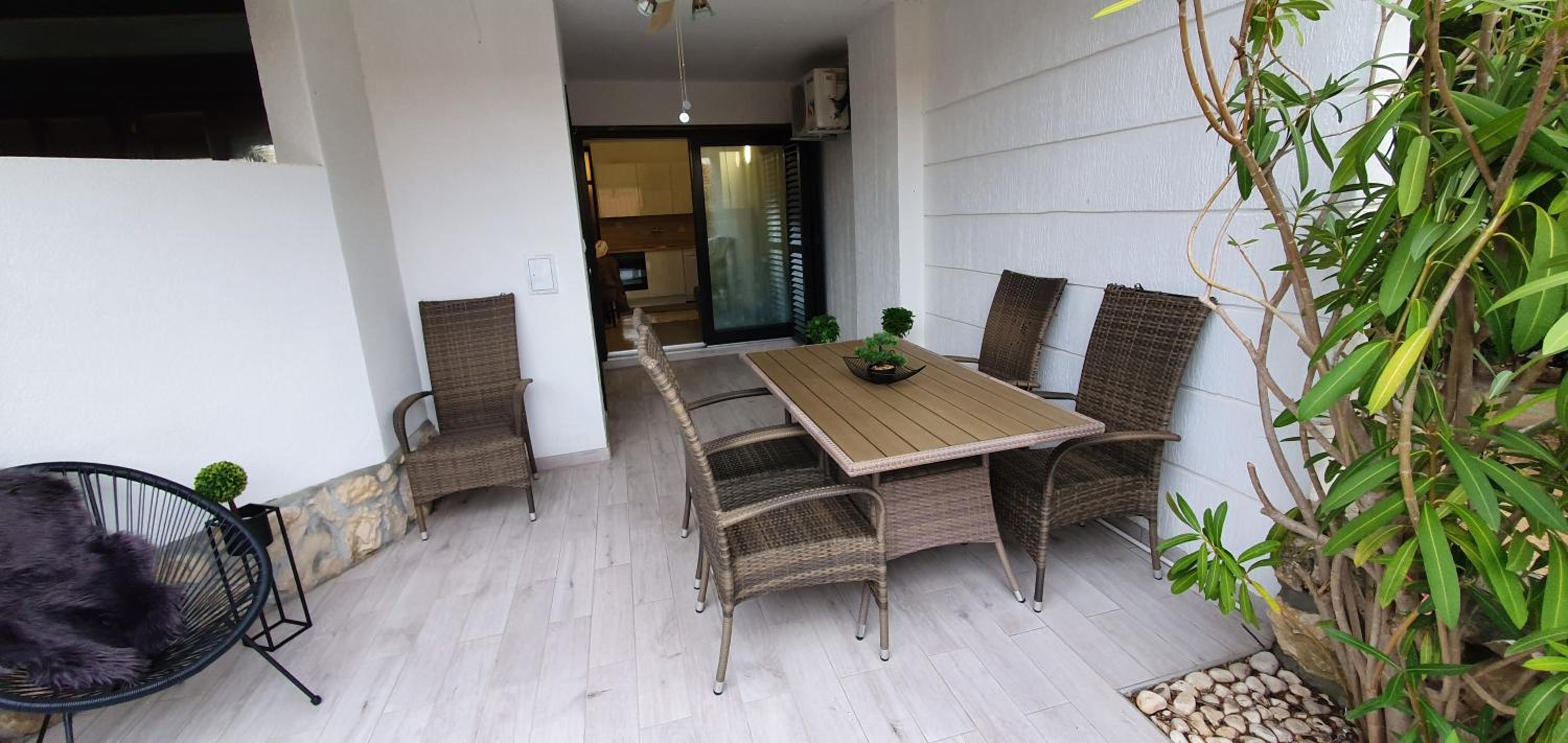 Green Garden Gajac Apartman view 3