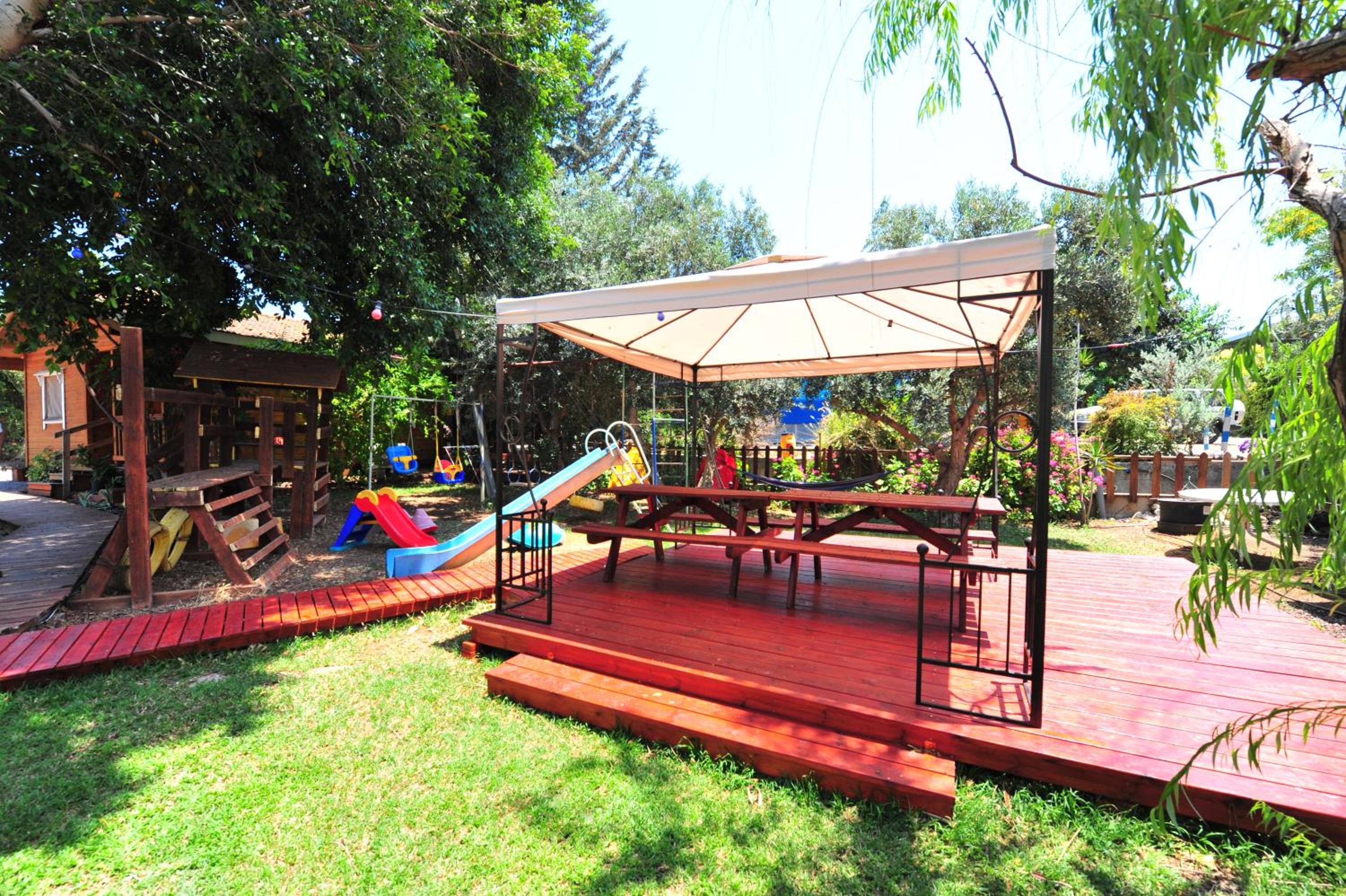 Arbel Holiday Homes