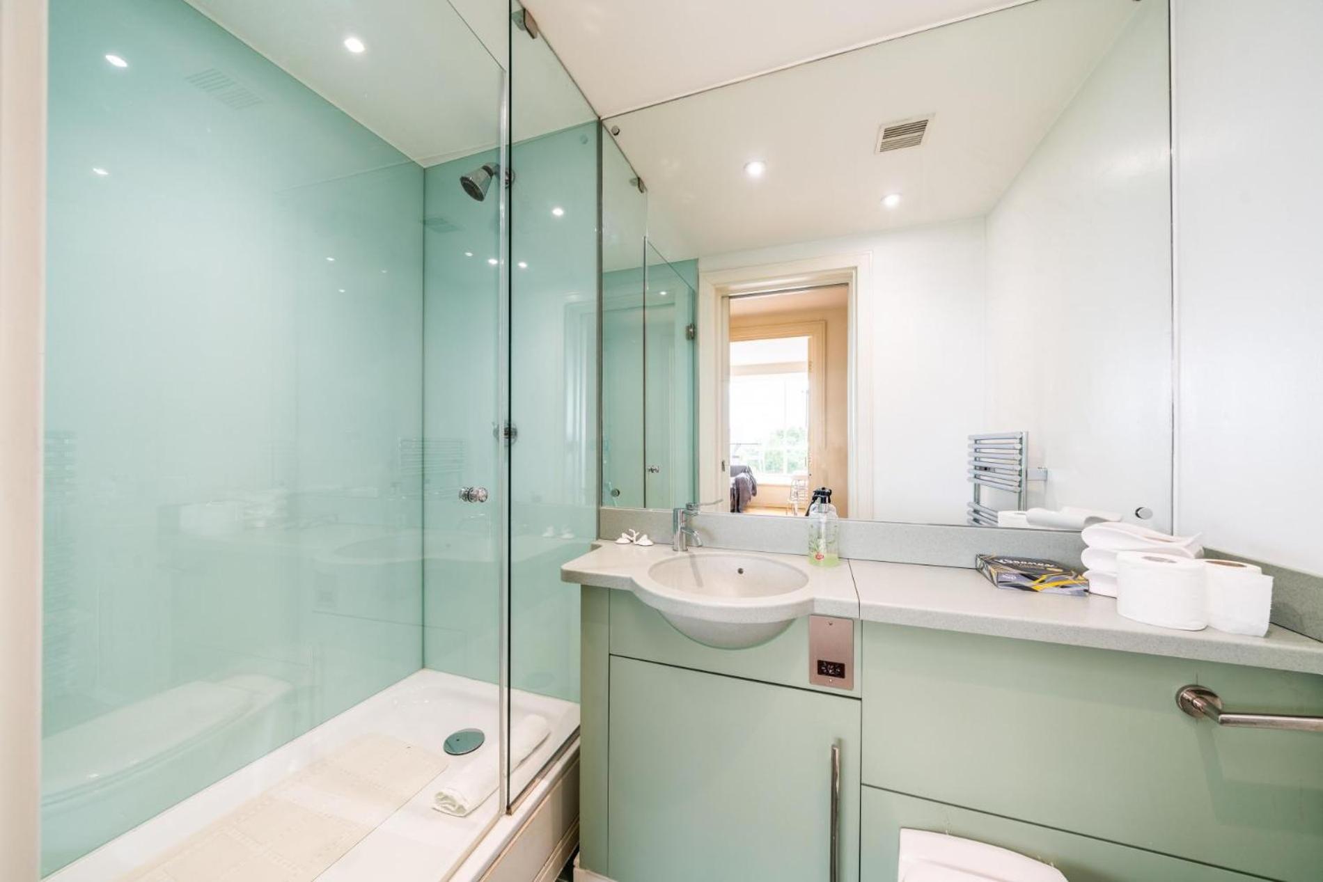 NEW Stunning 2BD Apartment Amazing London Views