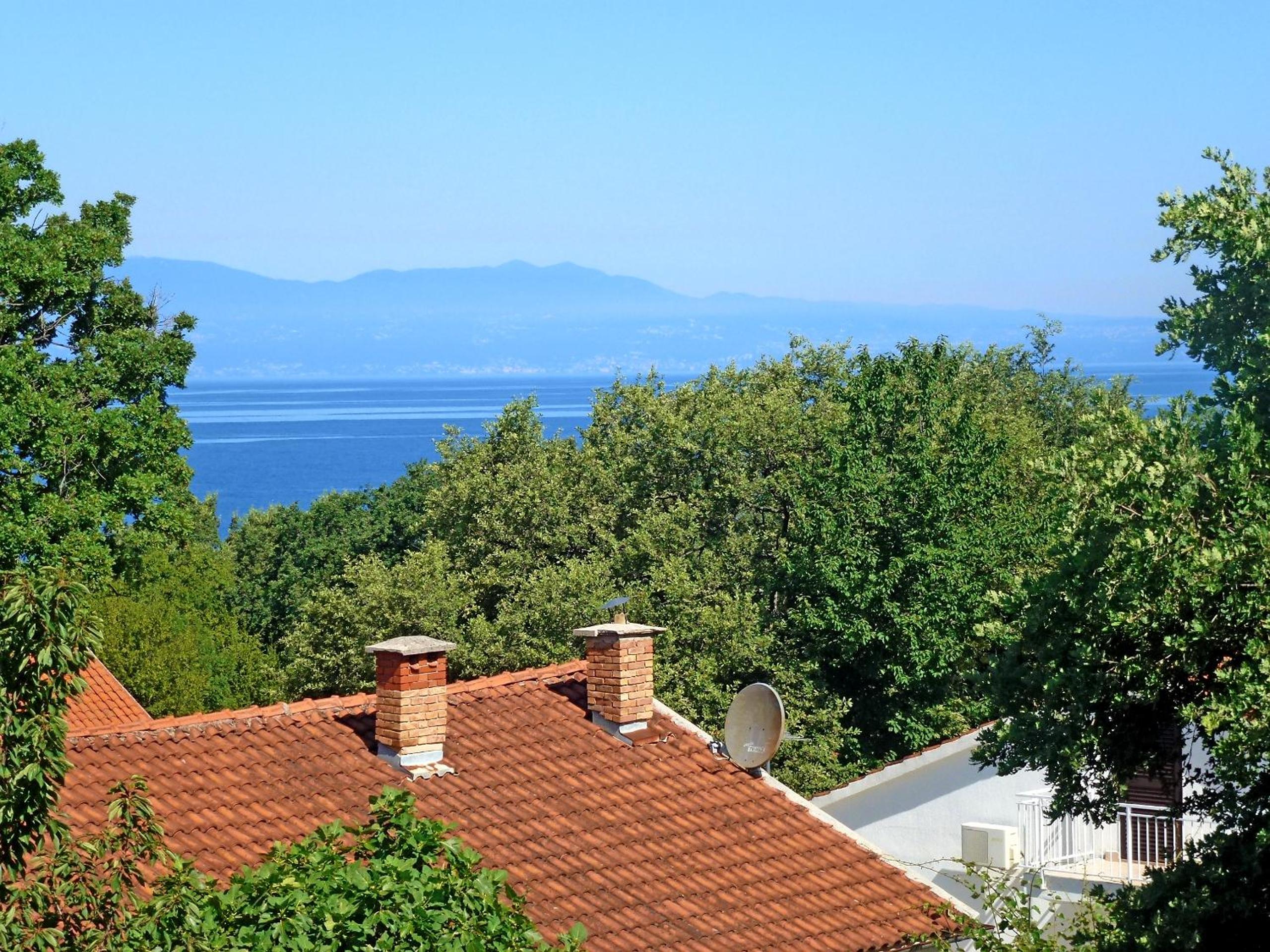 Apartment Honor view 3