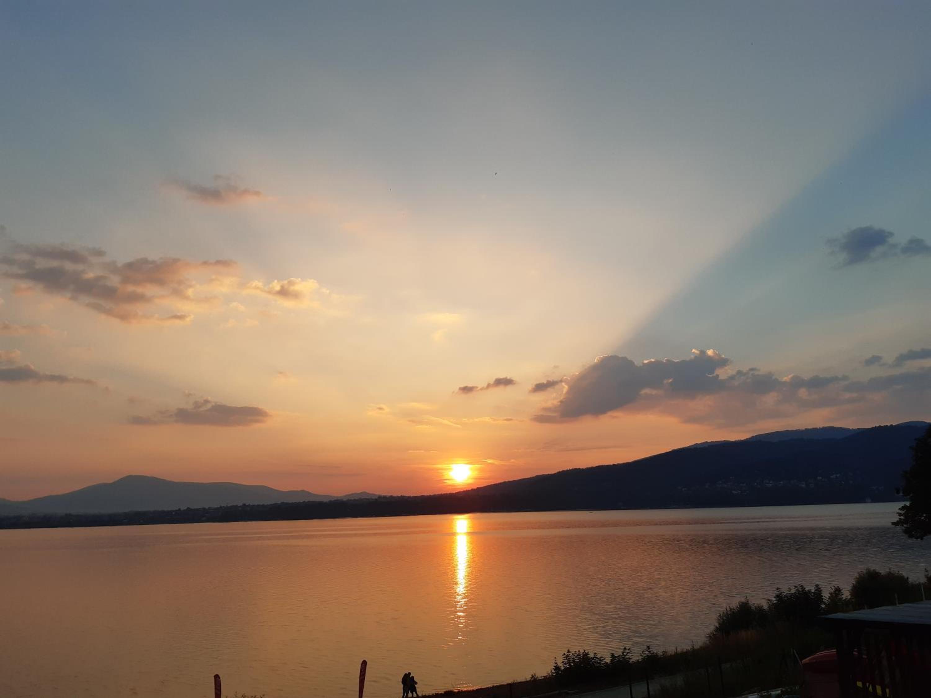 O.W. LAZUR nad jeziorem