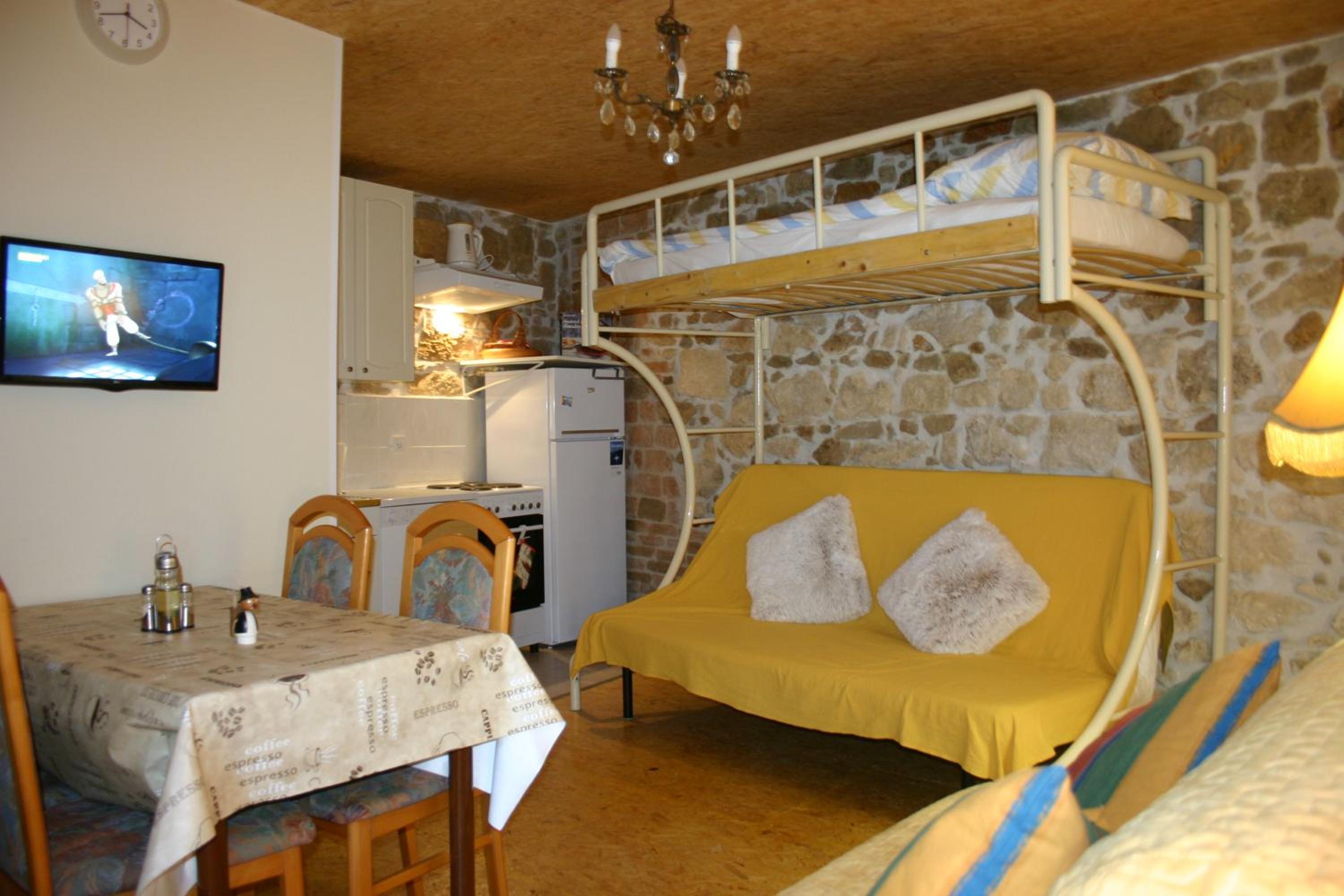 Studio Apartment La Maison de Catherine view 5