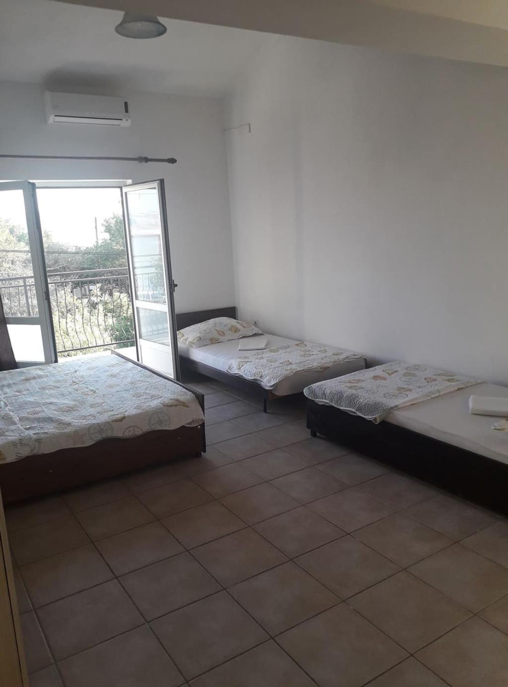 Apartments Vrša
