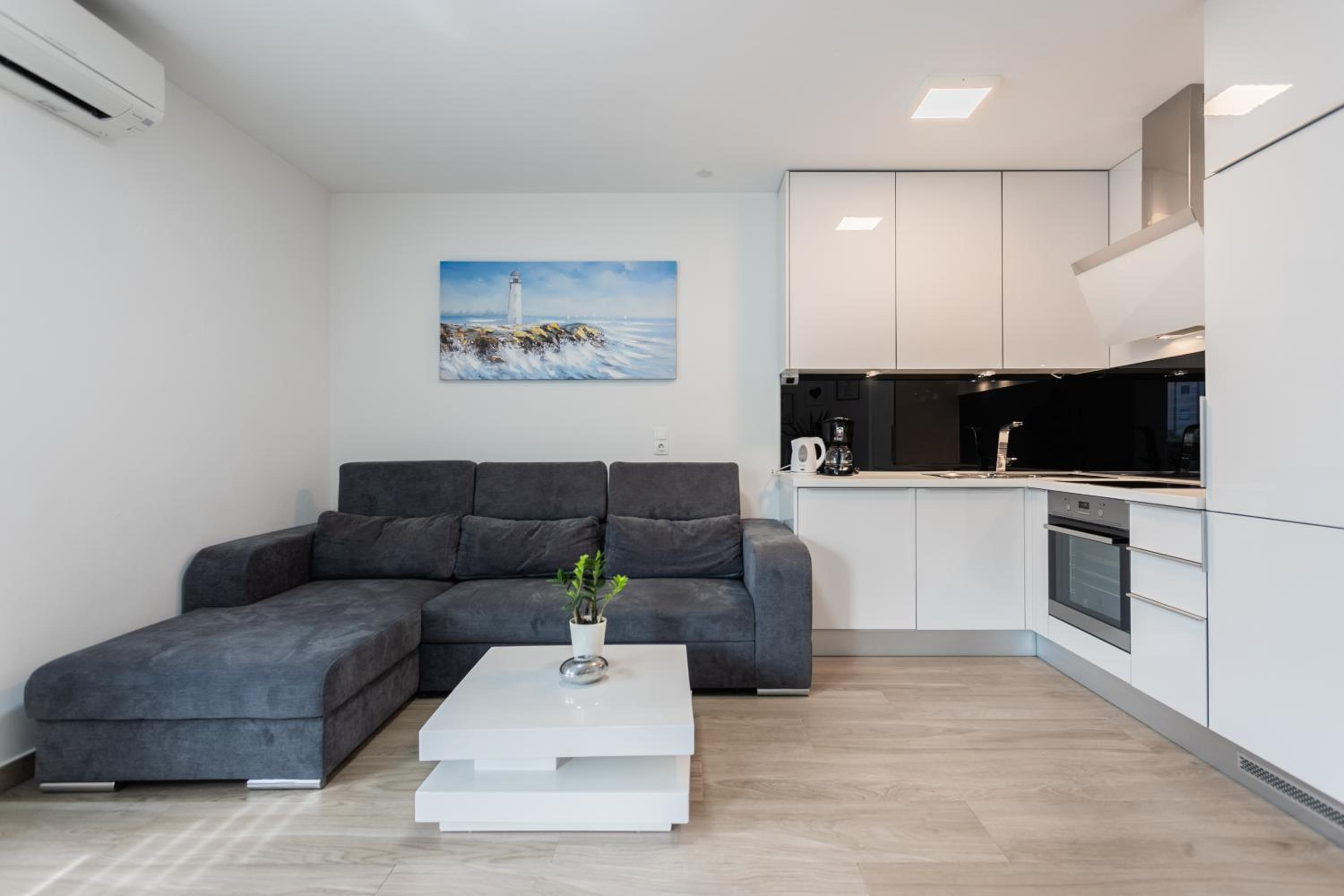 New Modern Apartment "Marjan" view 5