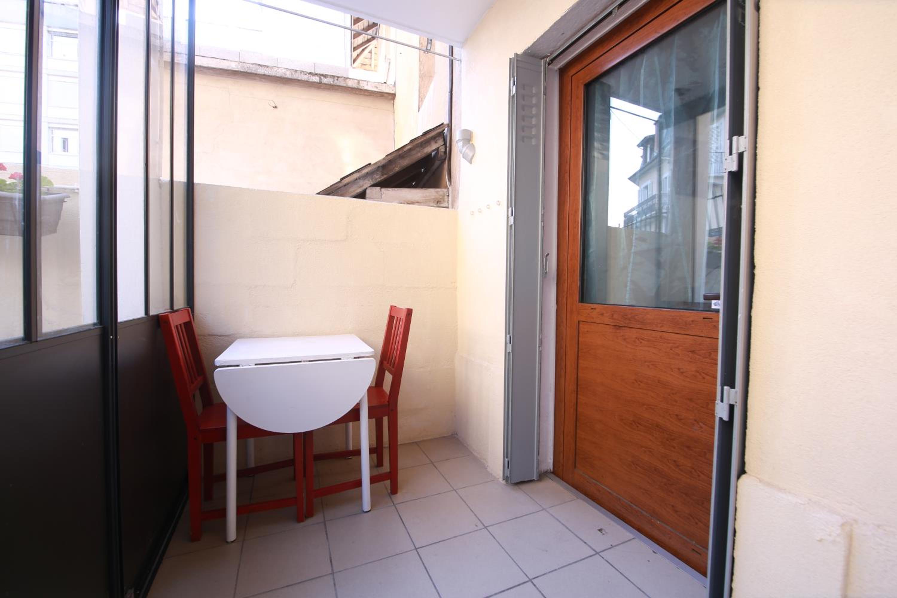 Petit T1 à proximité des thermes
