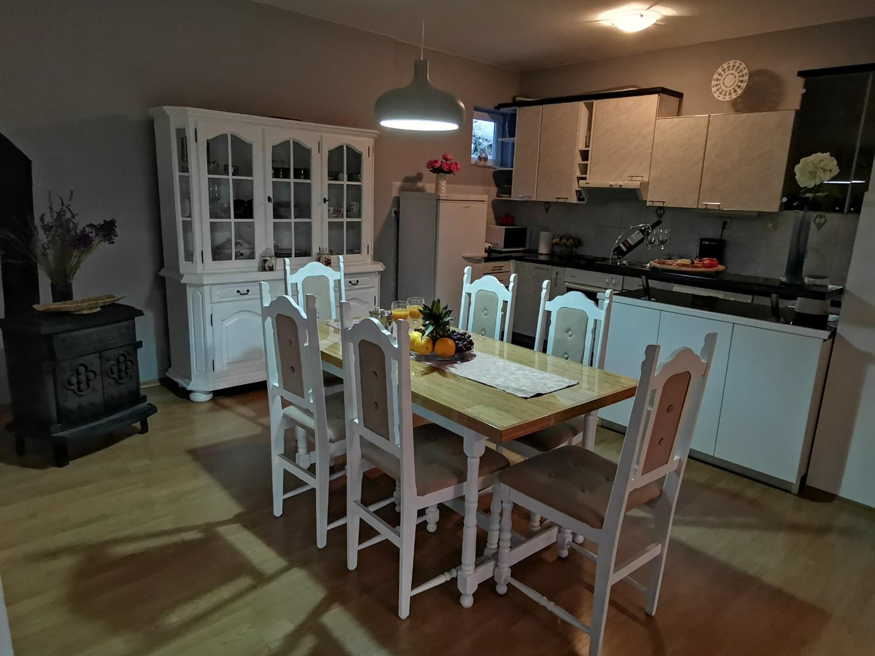 Comfort apartment with garage Aria view 4
