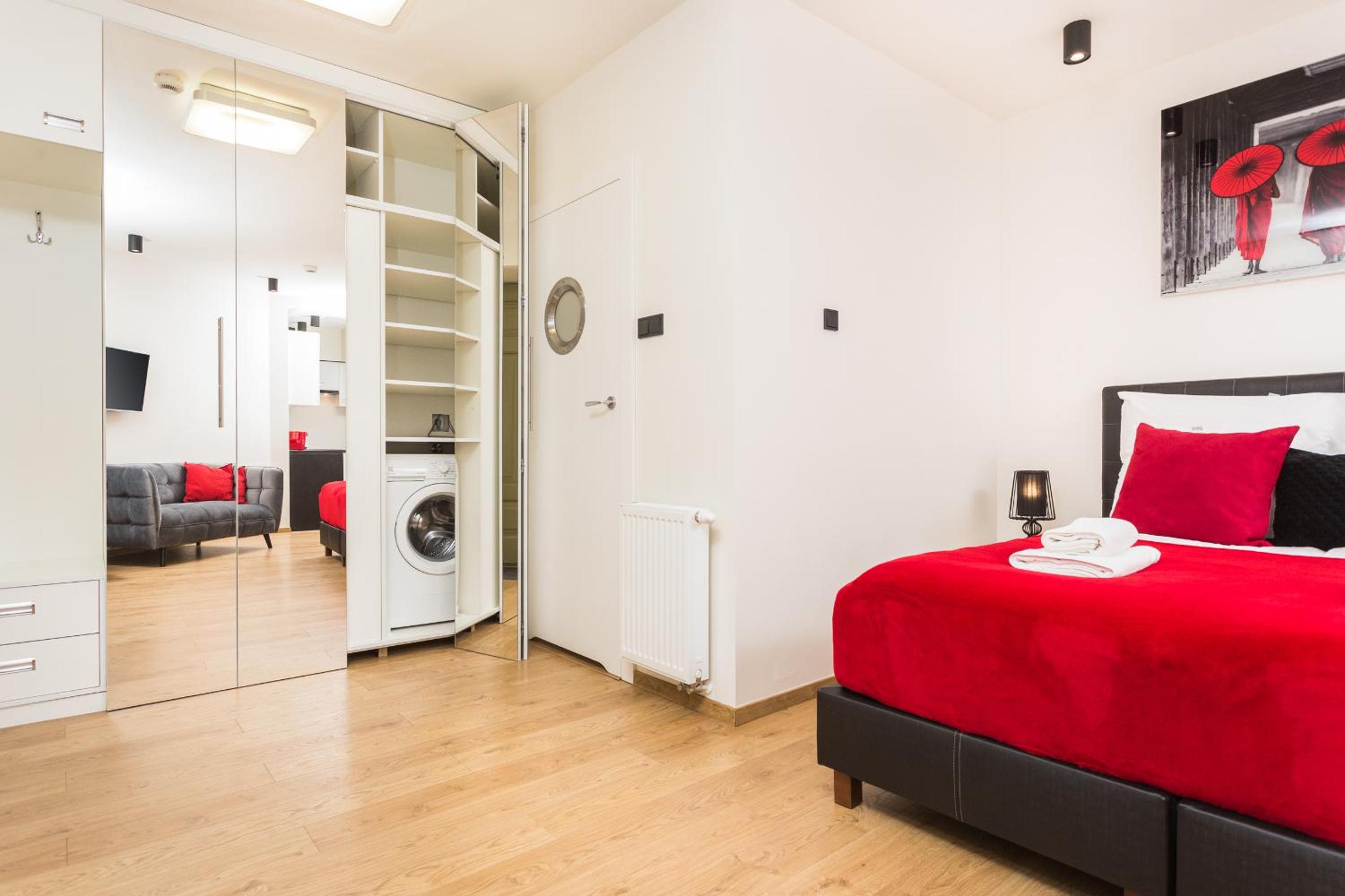 Krupnicza Apartment - 5 minut from Main Square by INPOINT CRACOW