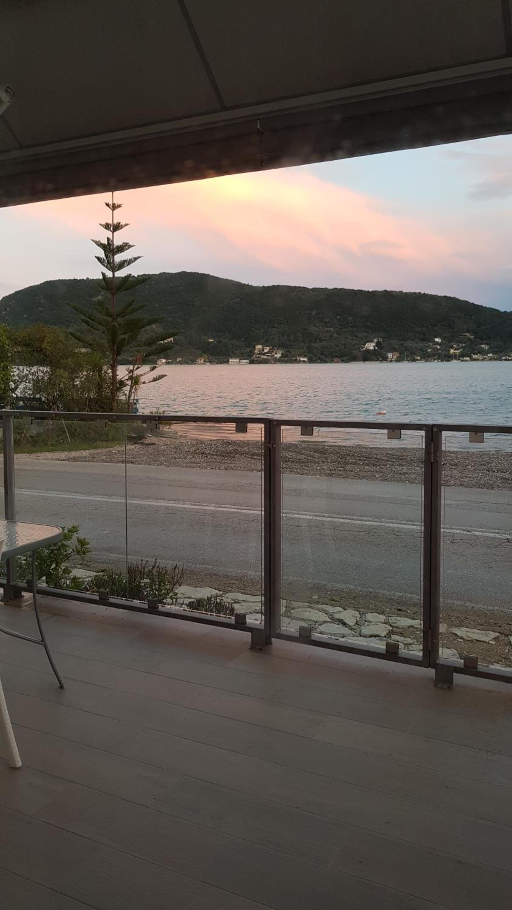 Ola Kala Apartments and Rooms view 5