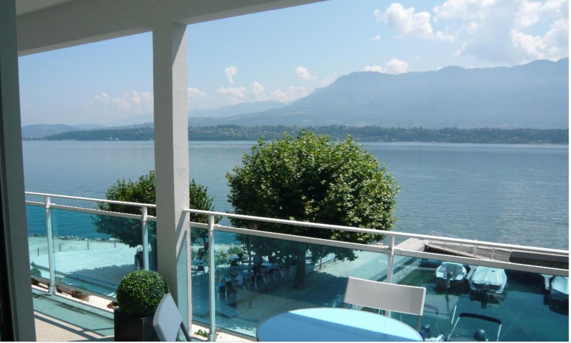 Balcony & Terrace