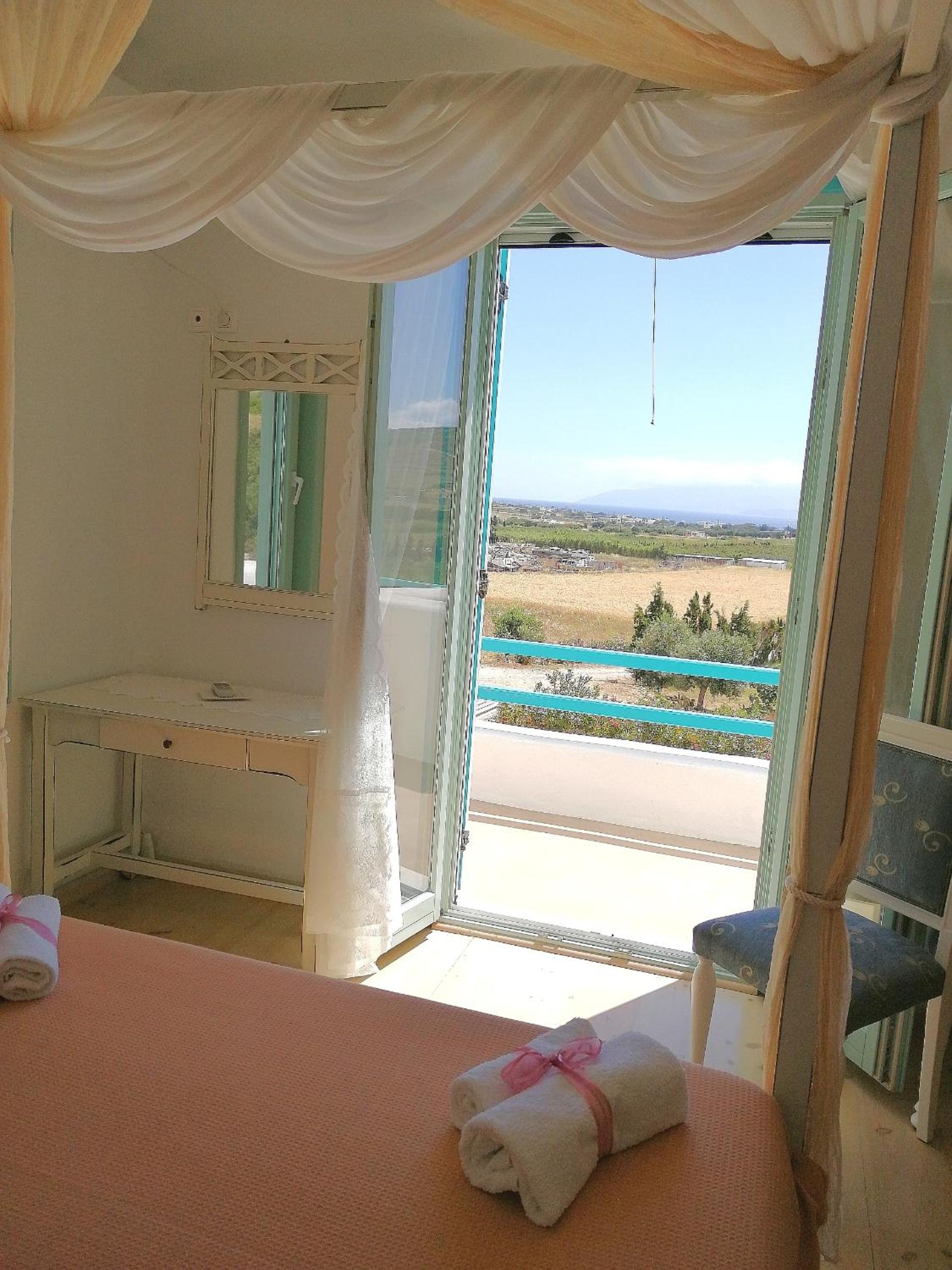 Villa Kampos Naousa-Marpisa view 2