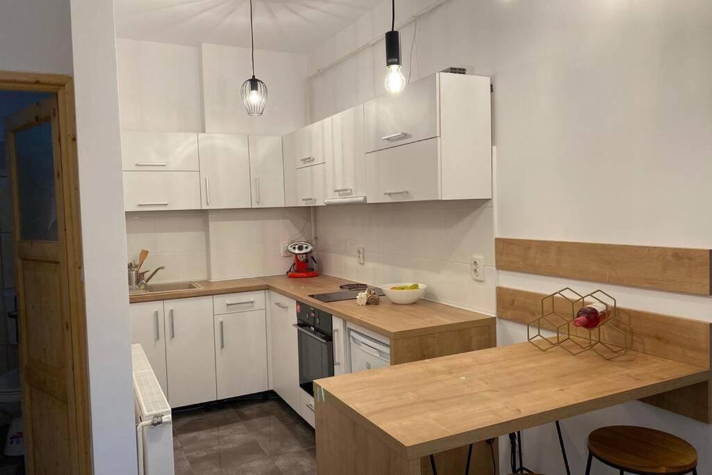 Romantic apartment in Brasov City Center, Old Town