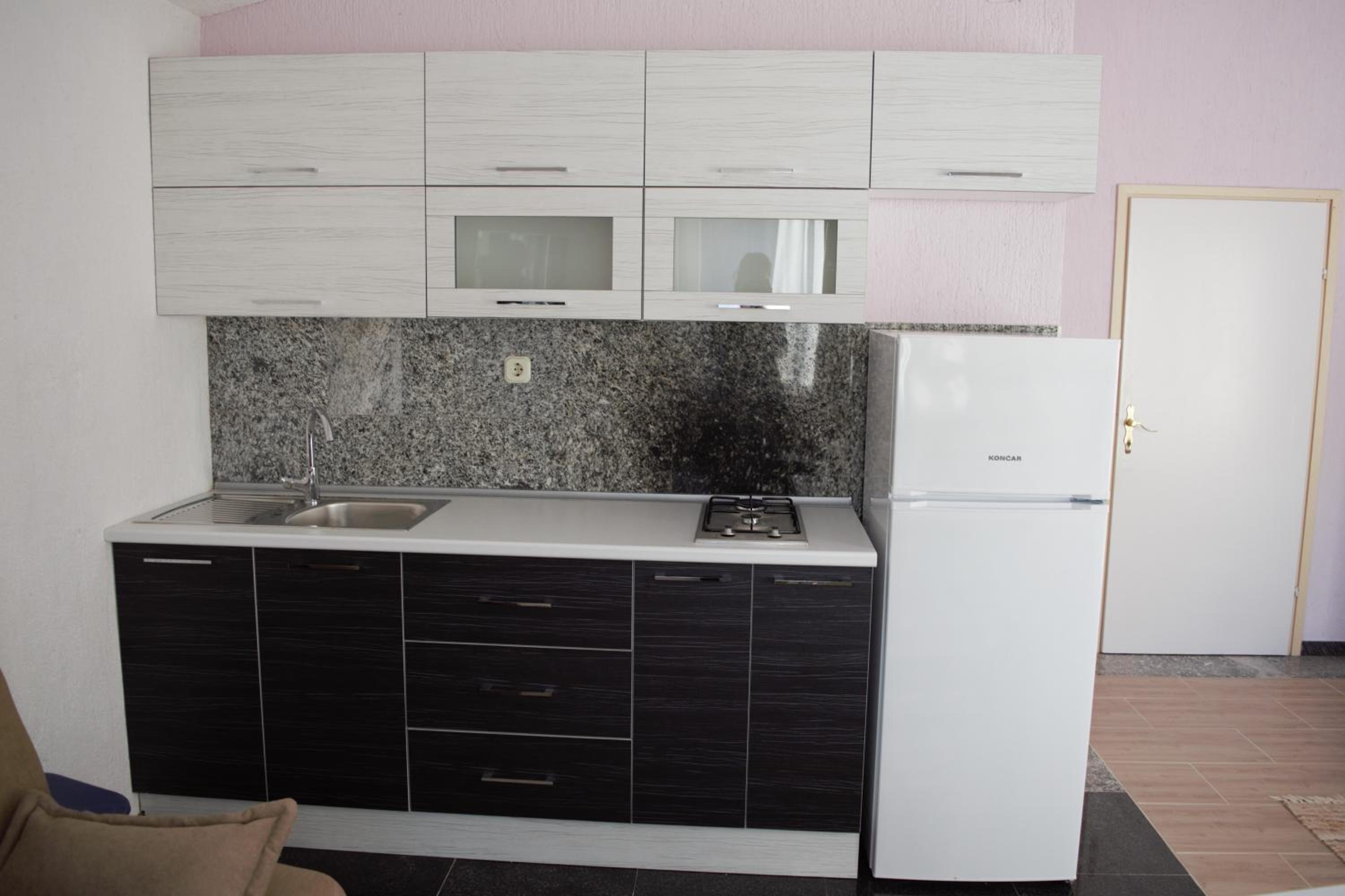Apartments Japuncic view 4