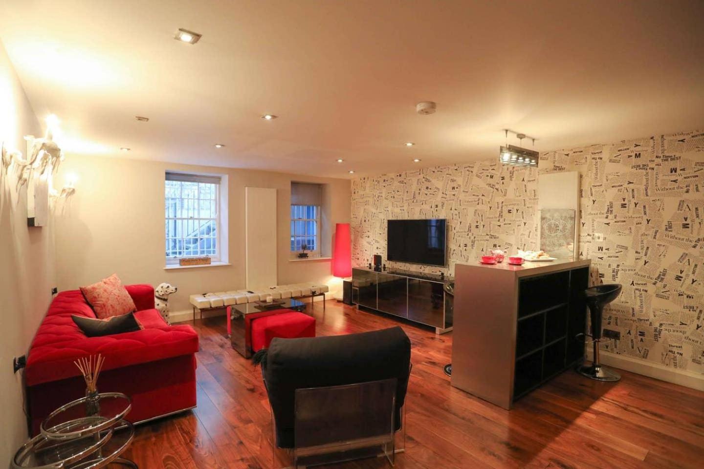 Lovely Central 2 Bed Garden Flat Warren Street