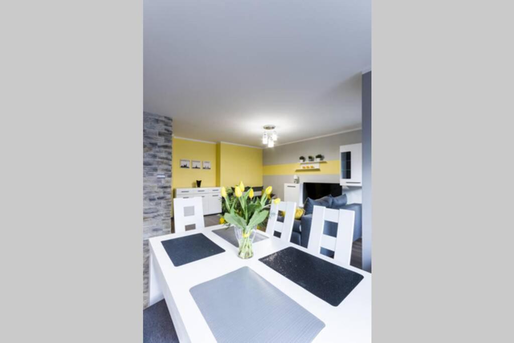 New Apartment OLD TOWN - 54m2 - 6 beds - New Bulding - Lift