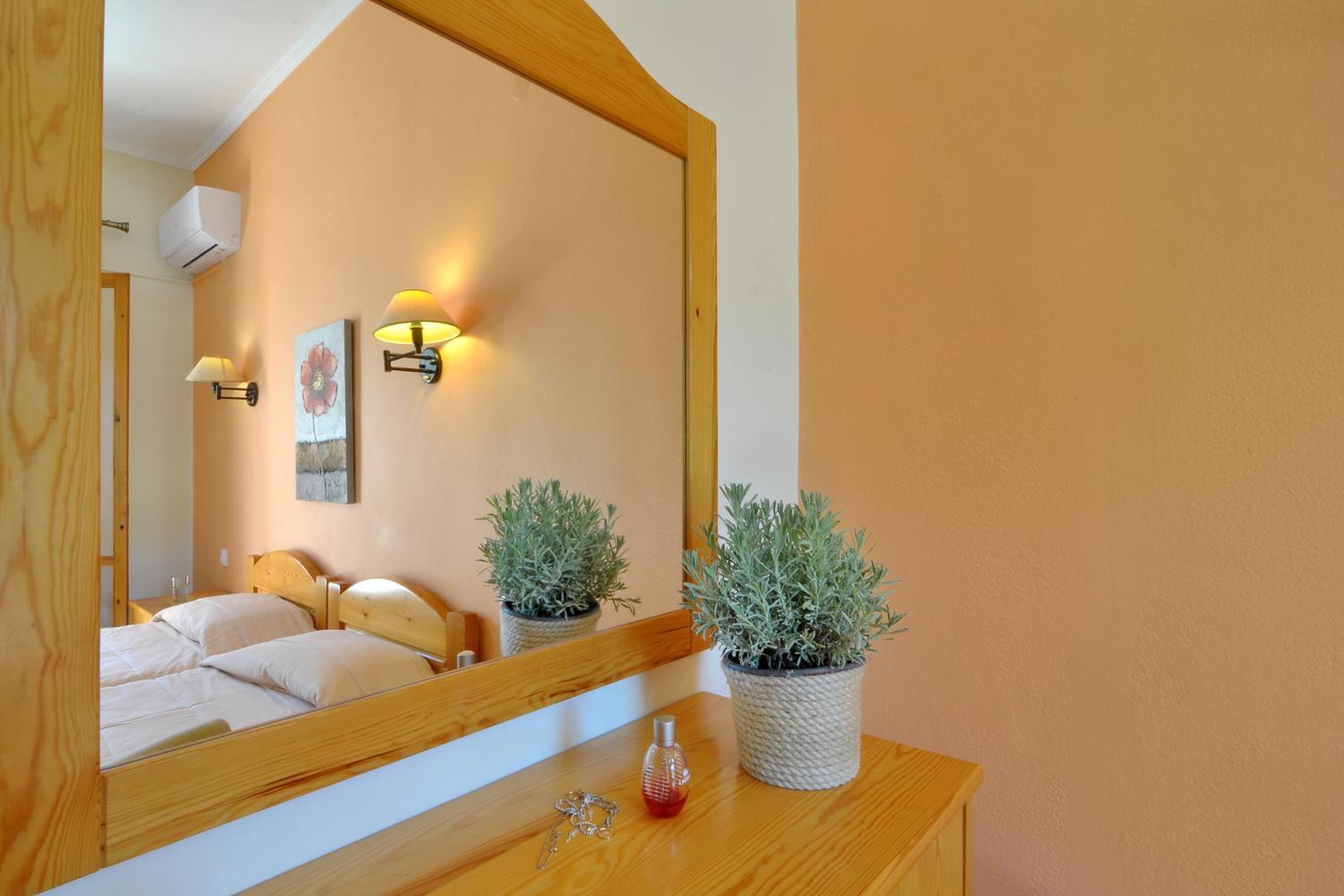 Marilena Studios And Apartments