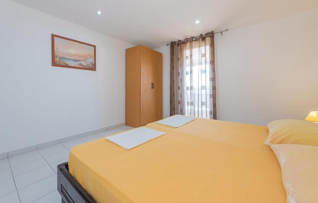Apartments Lord Pirovac Croatia