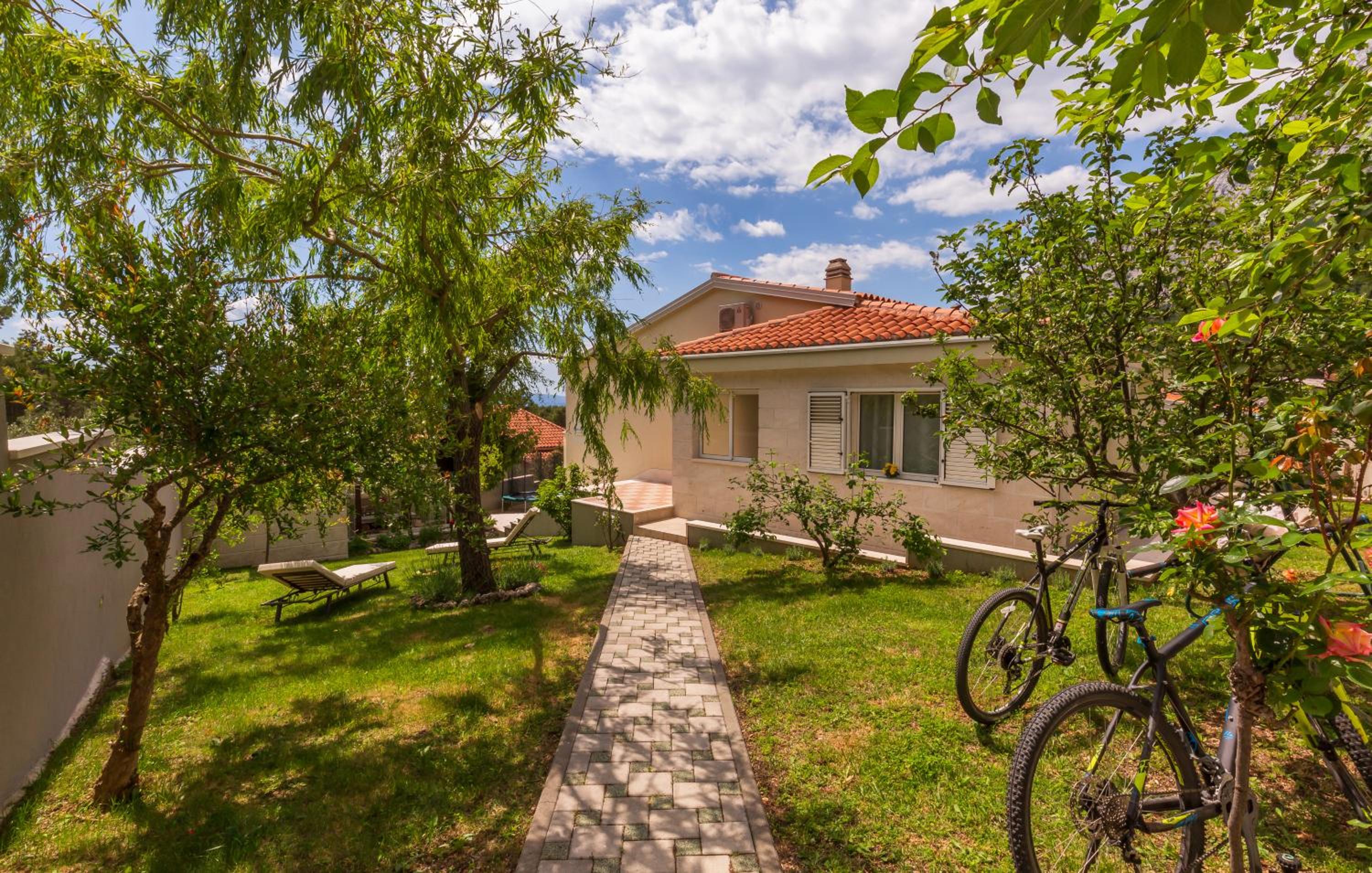 Villa Biston view 4