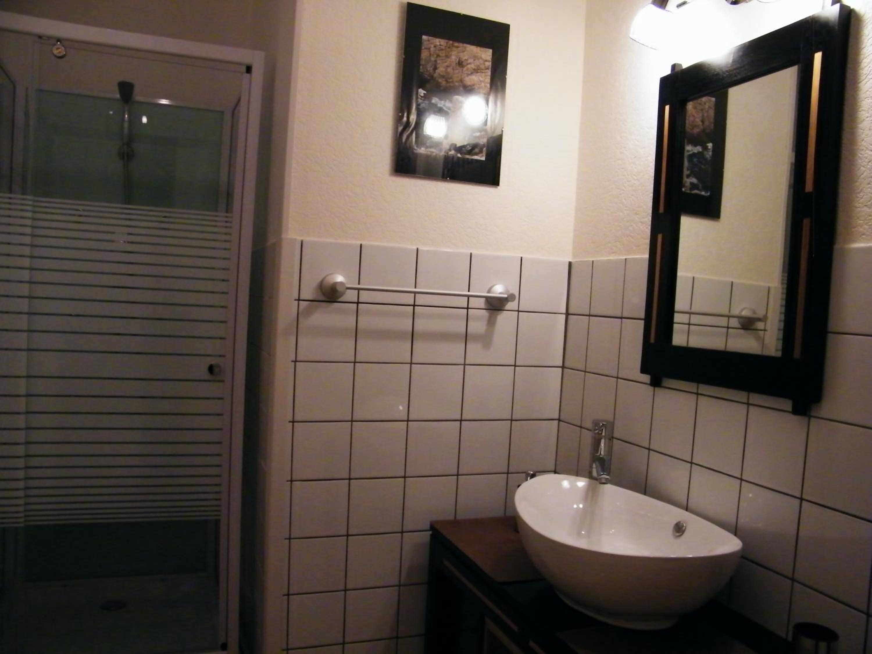 Photo 68