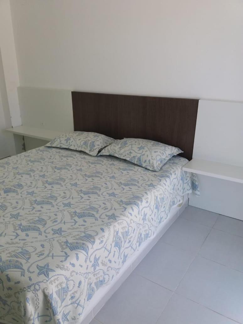 CASA DE VIDRO PERFEITA A 25 METROS DA PRAIA