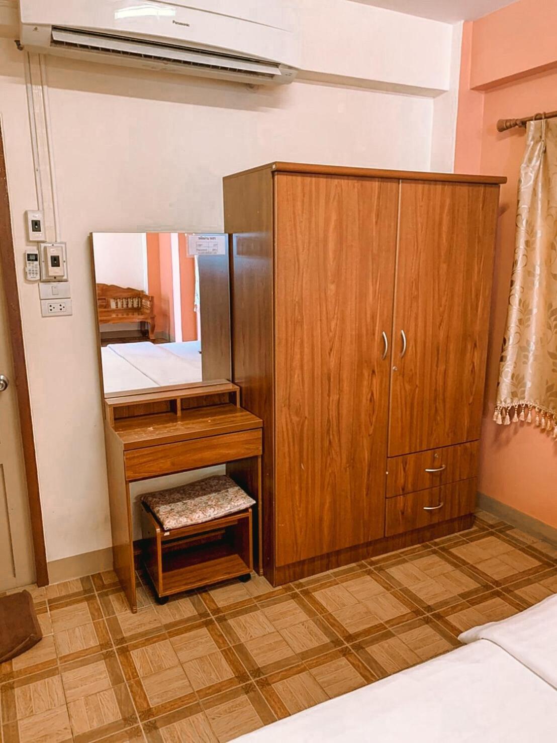 Ploojit Apartment