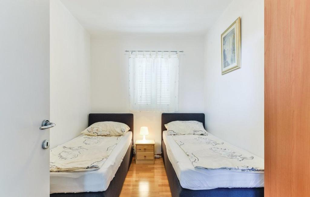 Beautiful vacation apartments in Novalja Ivana - Ana - Danijel view 4